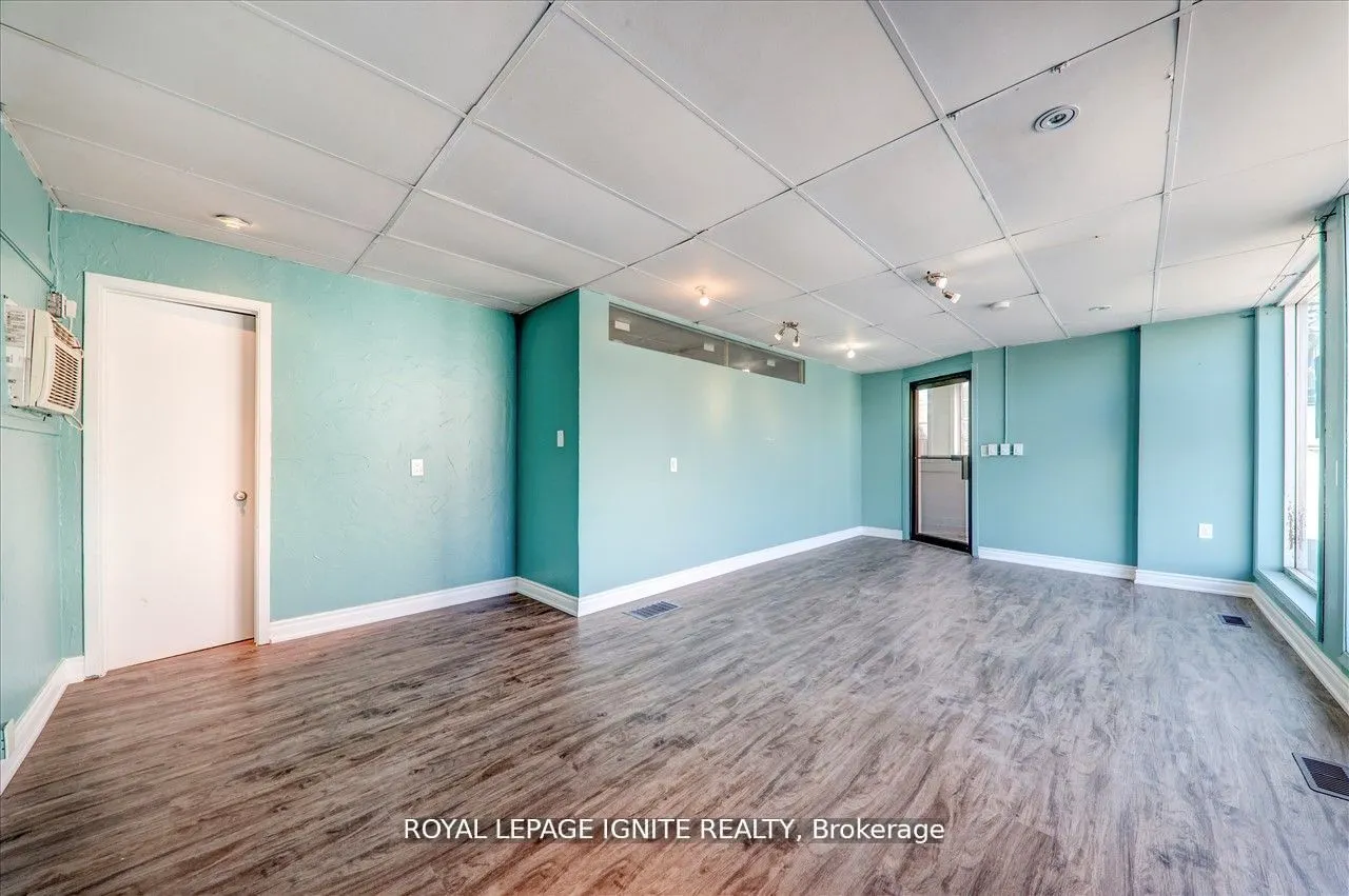 3 Hastings Street N, #B