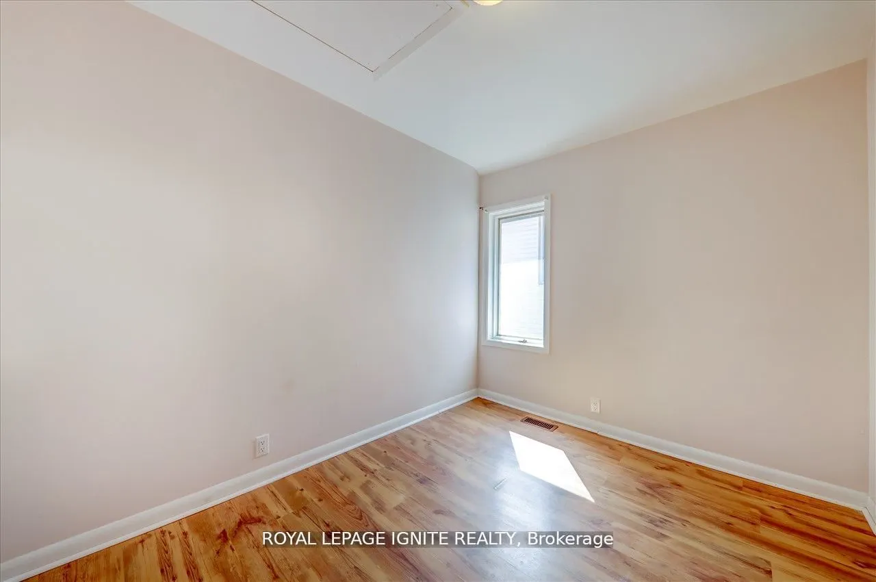 3 Hastings Street N, #B