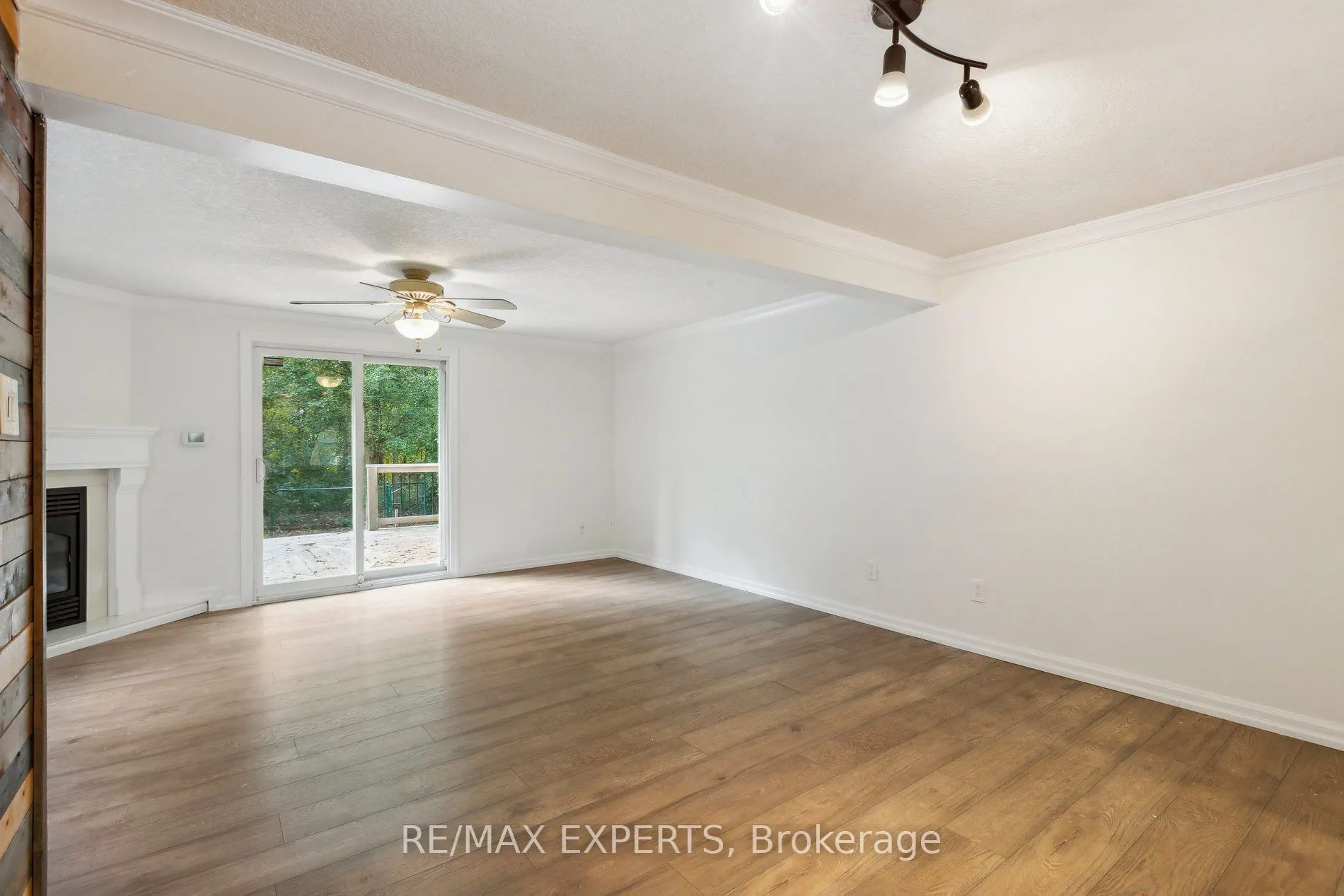 418 Woods Lane