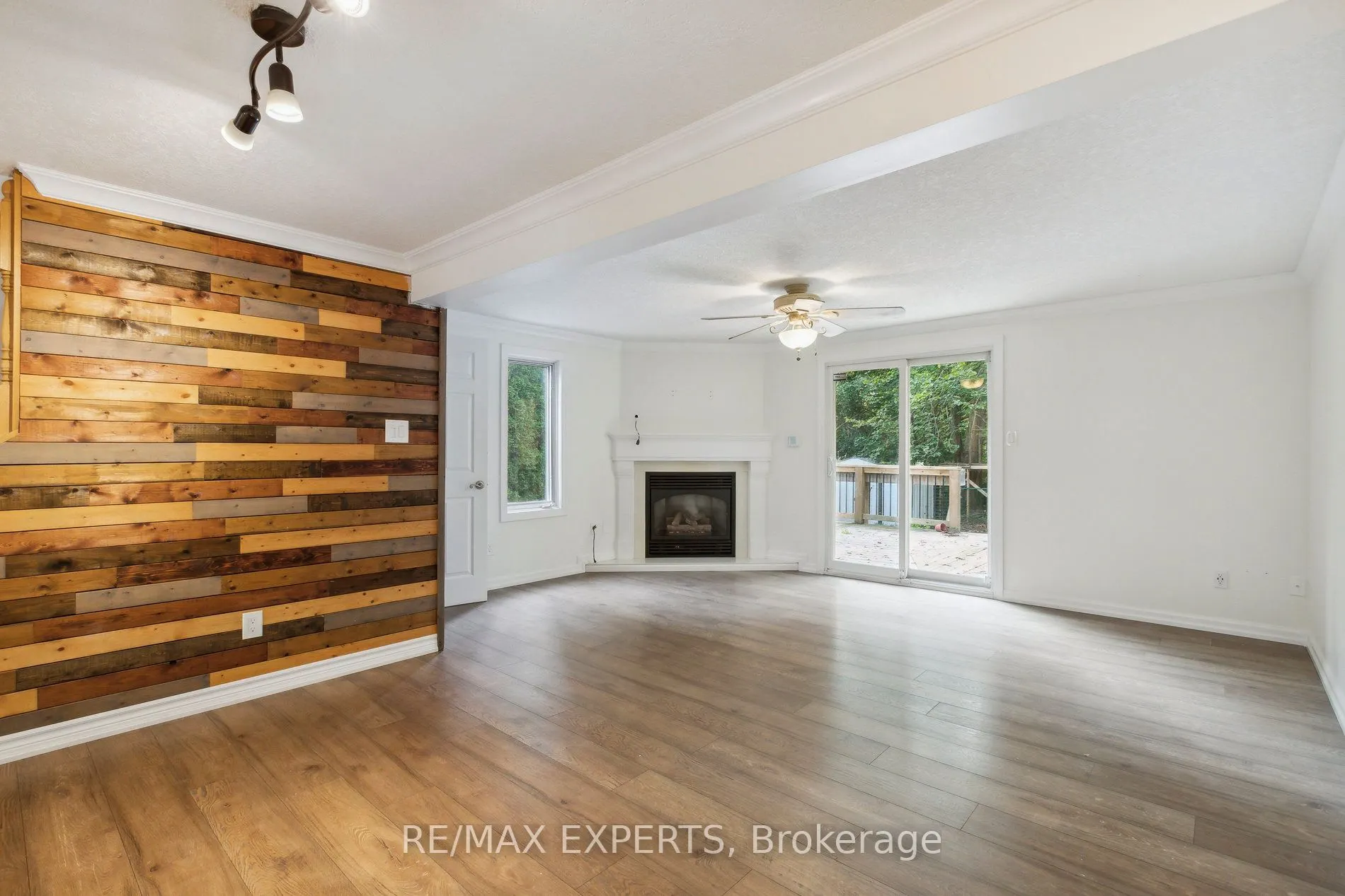 418 Woods Lane