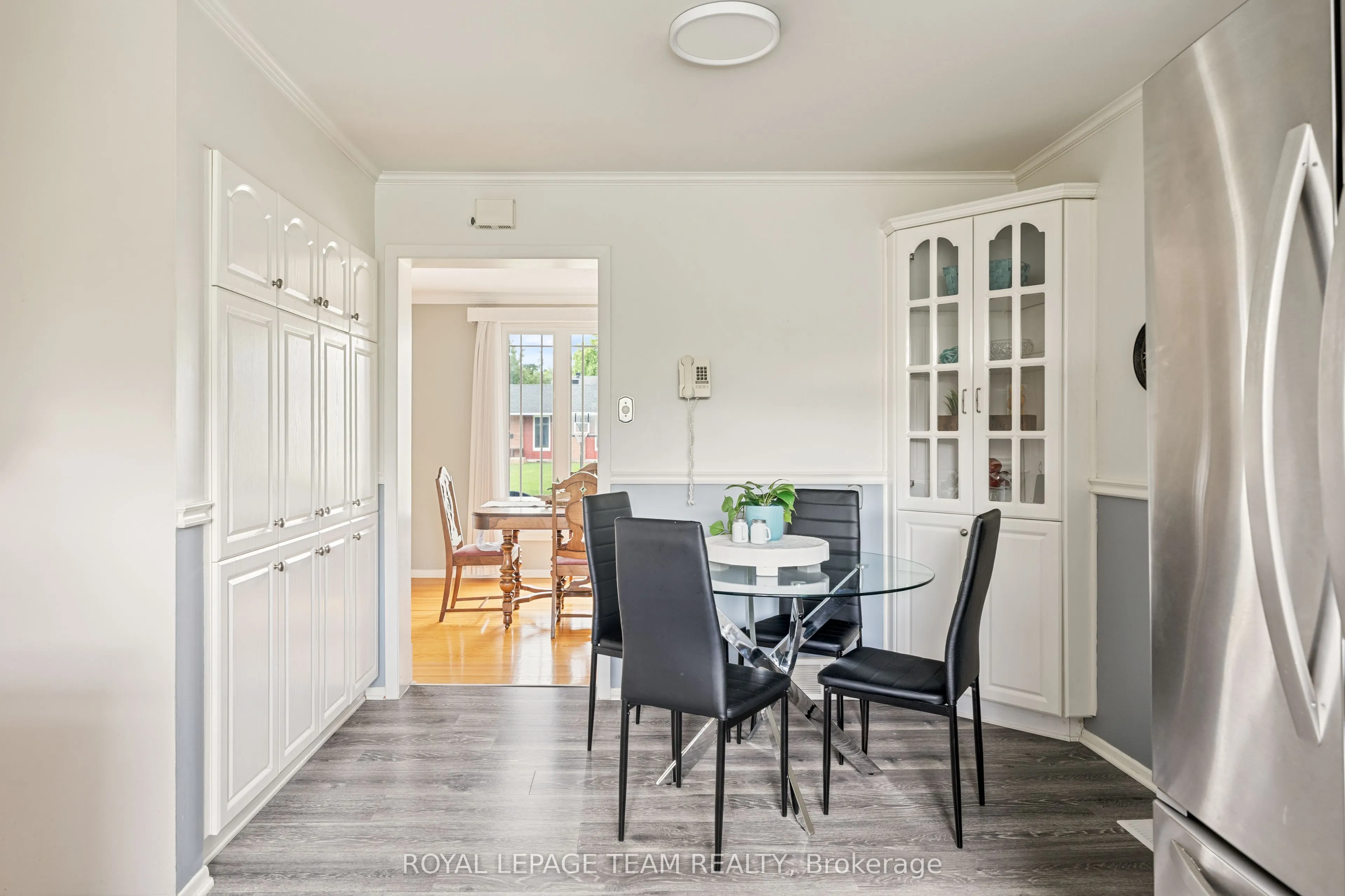 2128 Hubbard Crescent