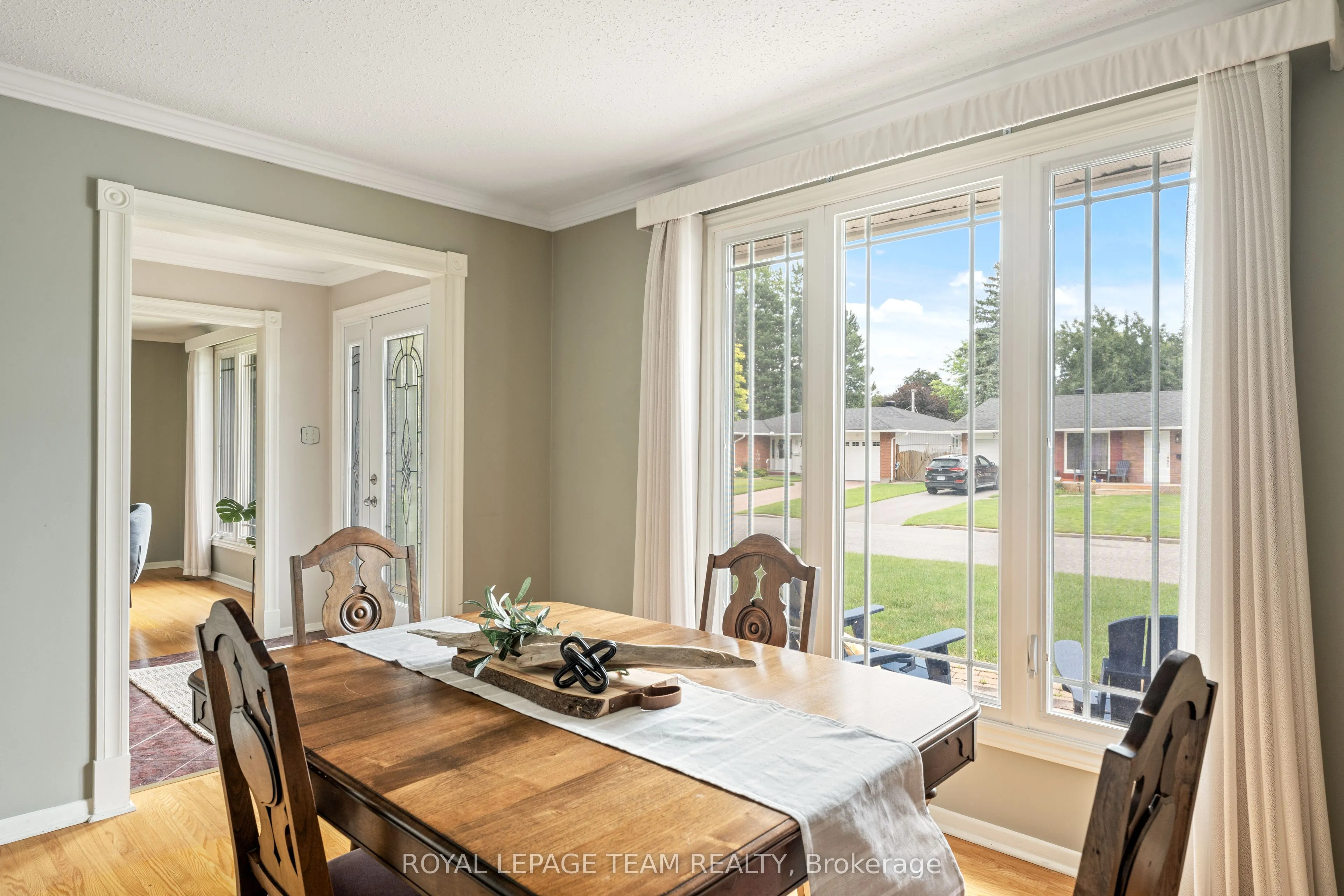2128 Hubbard Crescent