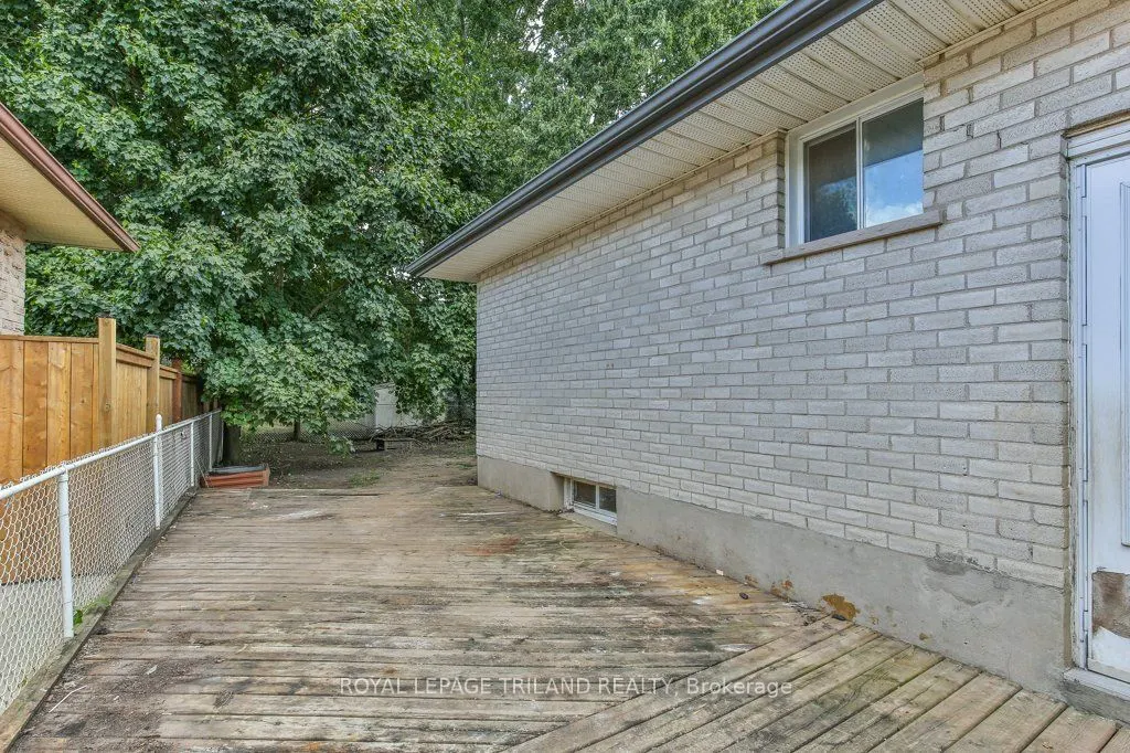 26 PONDEROSA Crescent