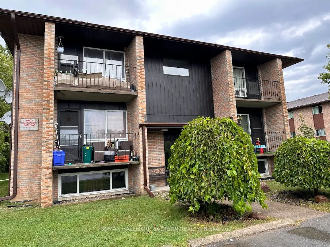 106 Lansdowne Street, #103