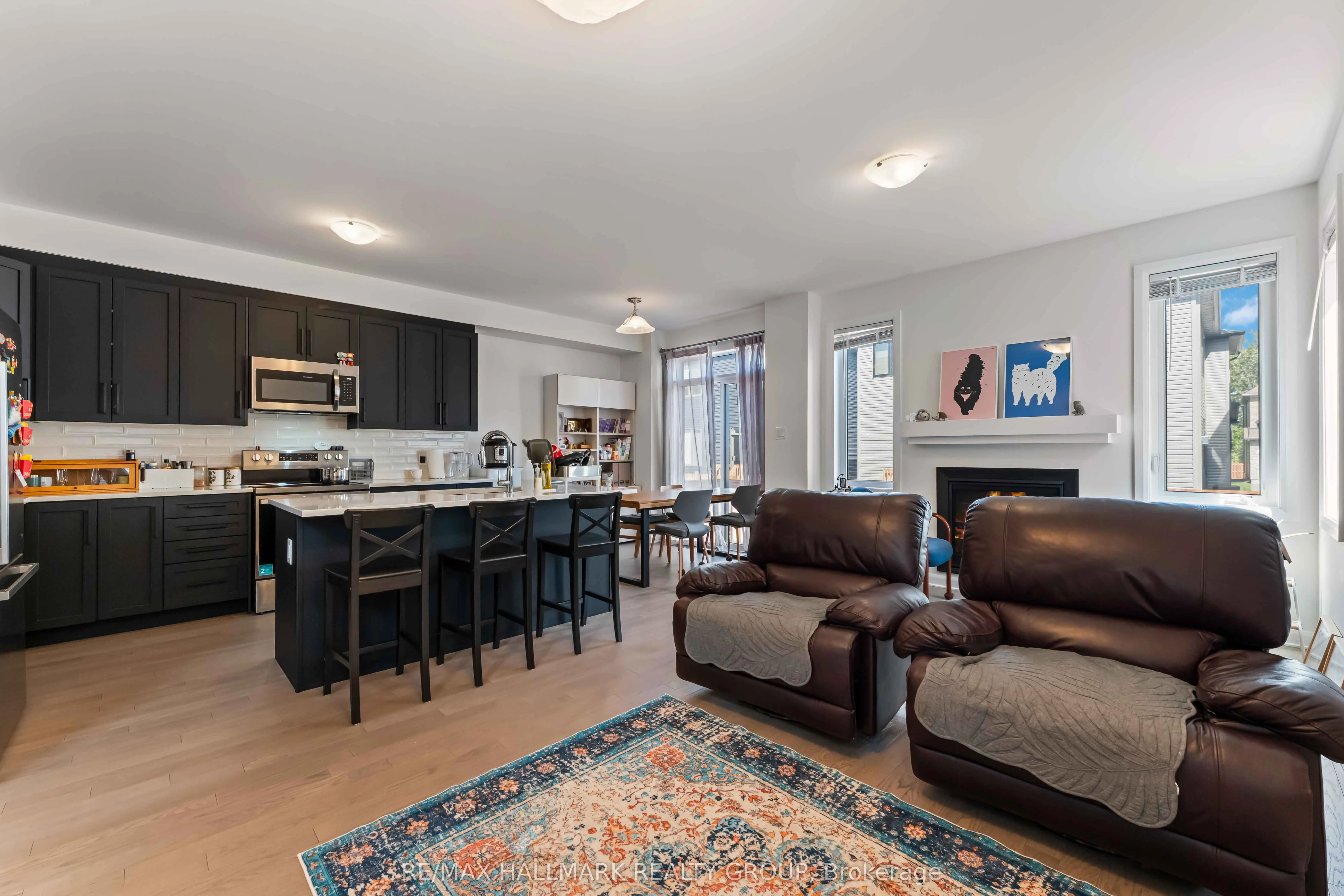423 Silicon Way