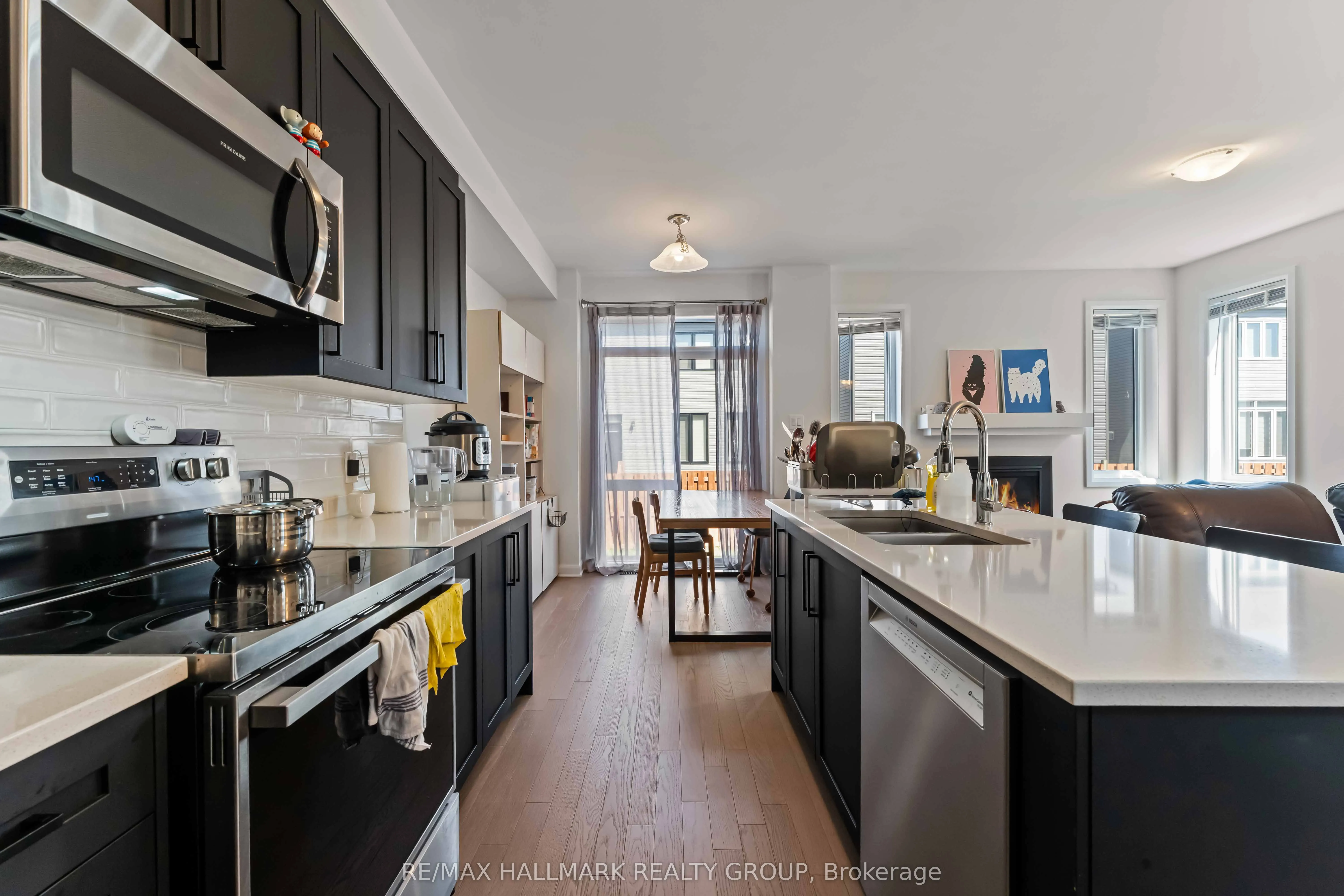 423 Silicon Way