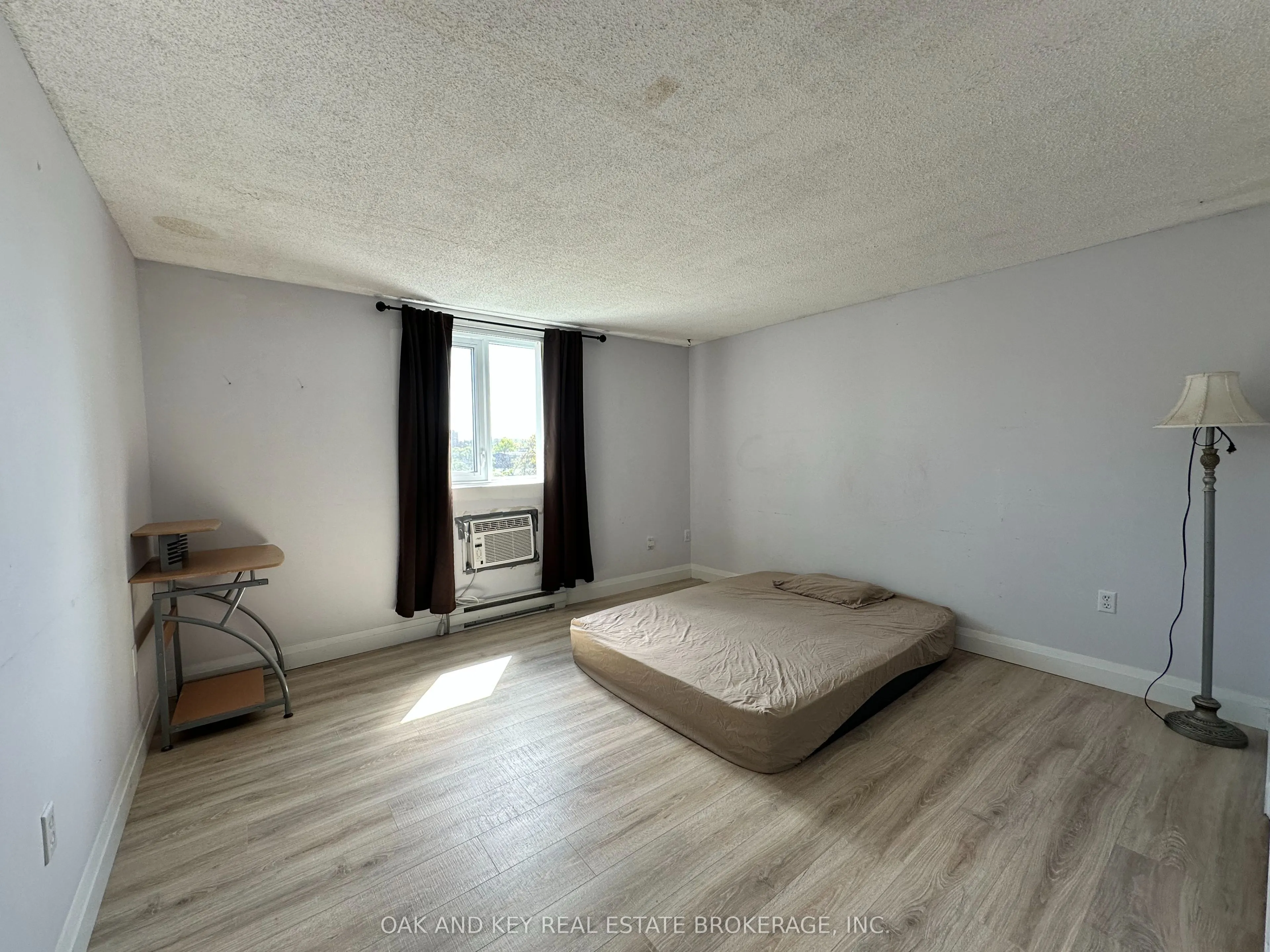 77 Baseline Road W, #403