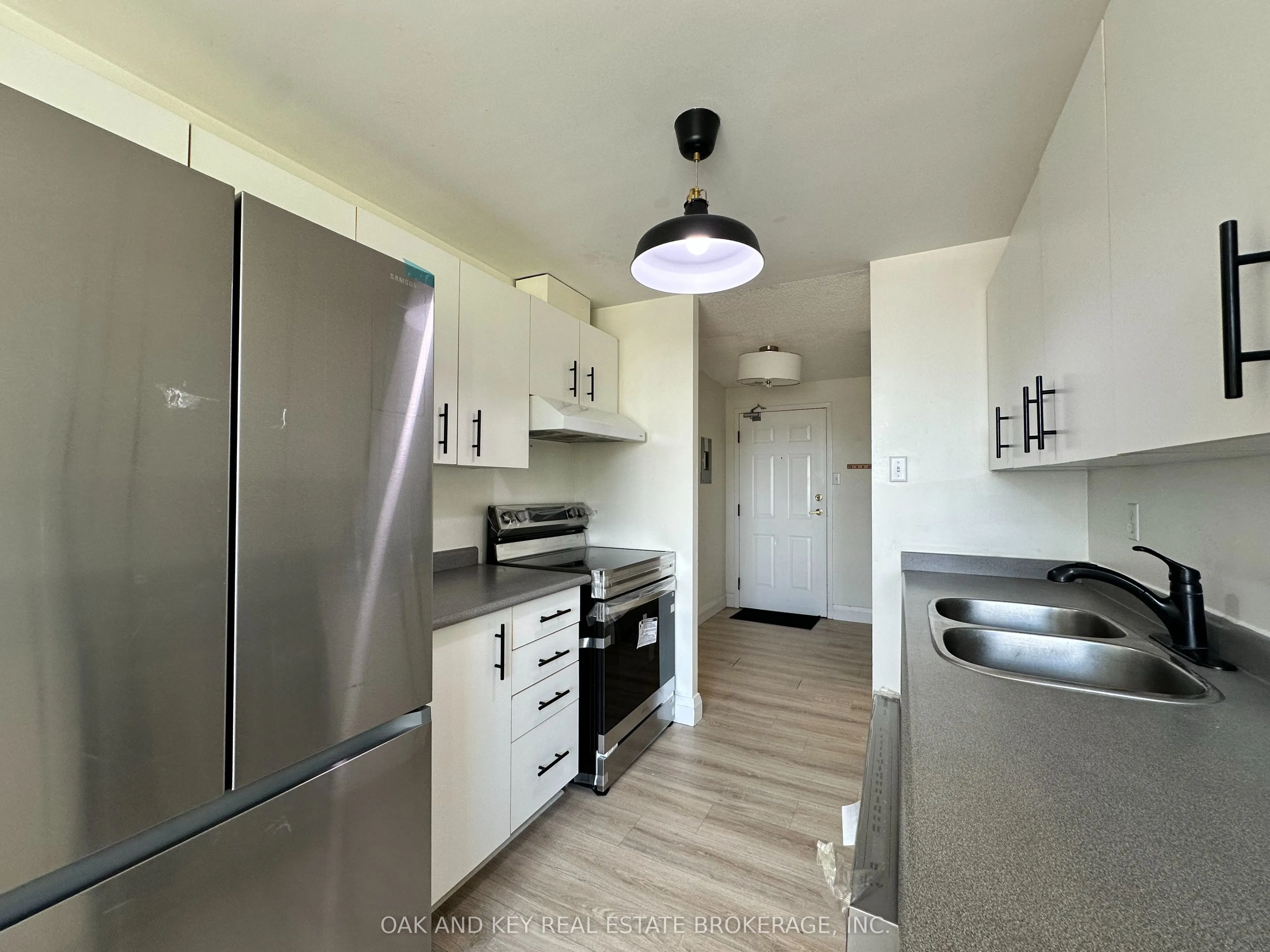 77 Baseline Road W, #403