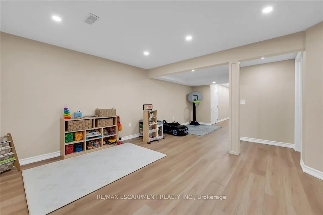 1890 Rymal Road E, #31