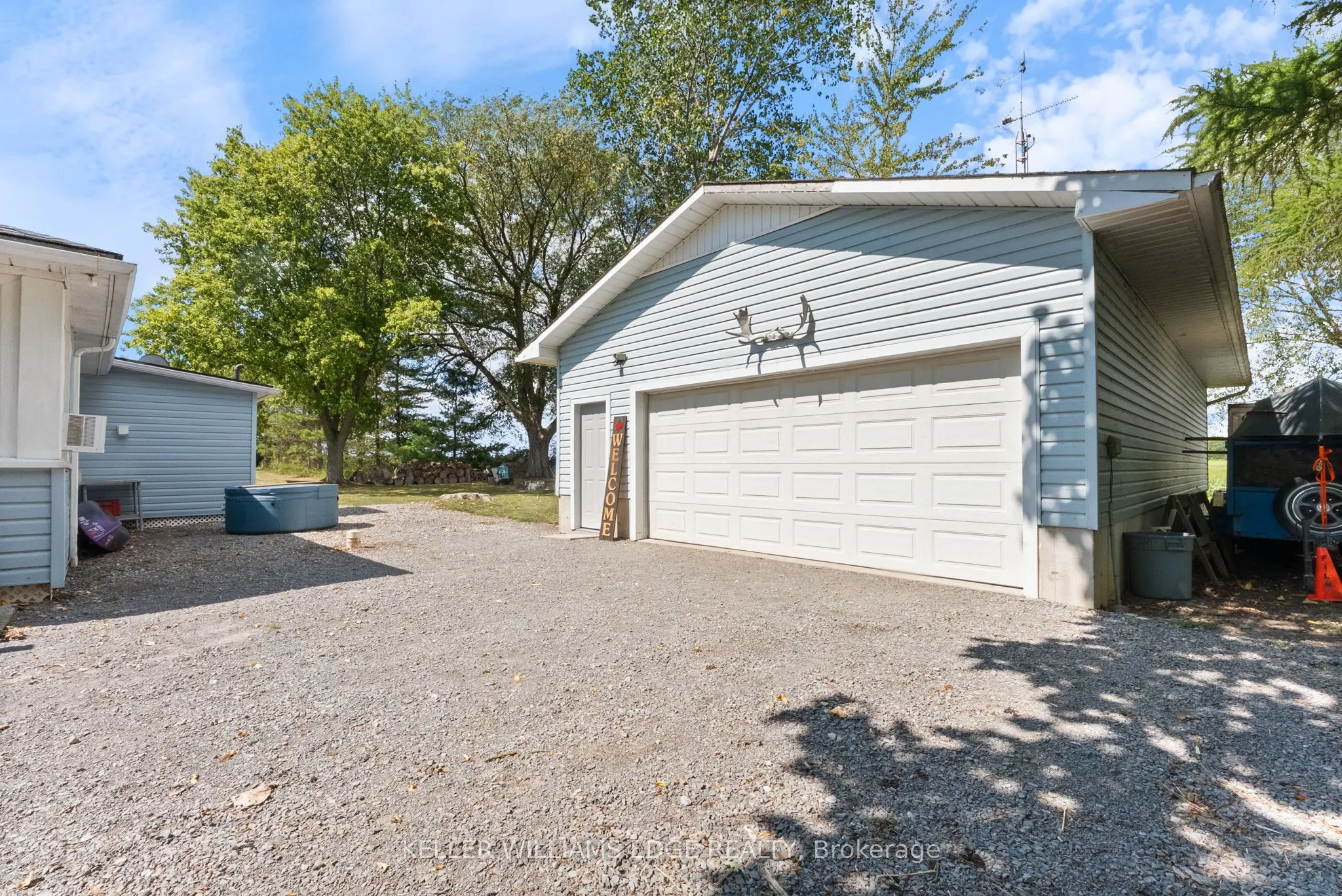 1175 Lakeshore Road
