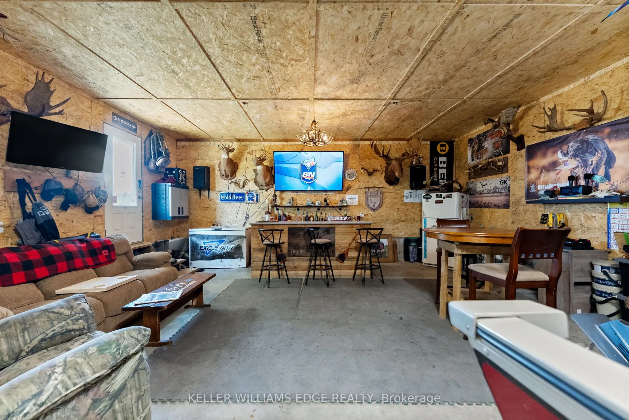 1175 Lakeshore Road