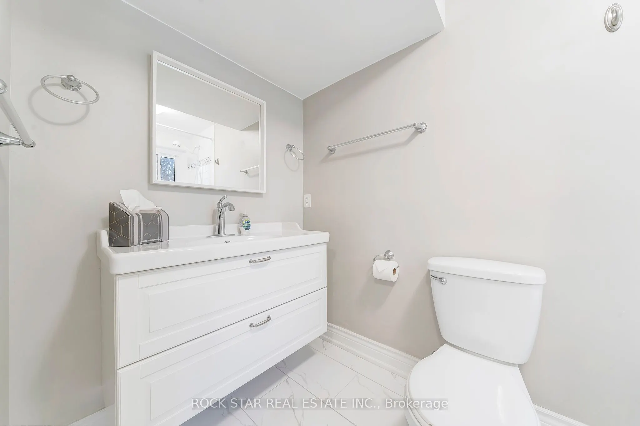 13 Meadowbrook Crescent