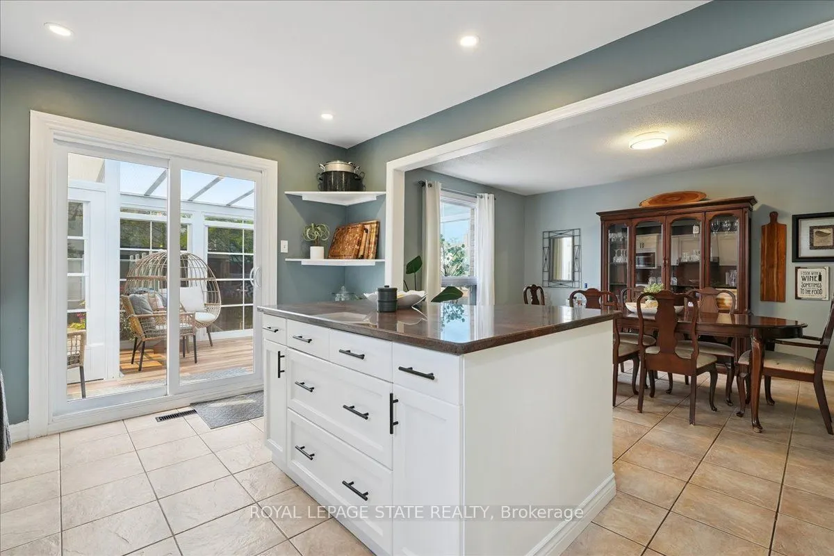 4577 St Volodymyr Crescent