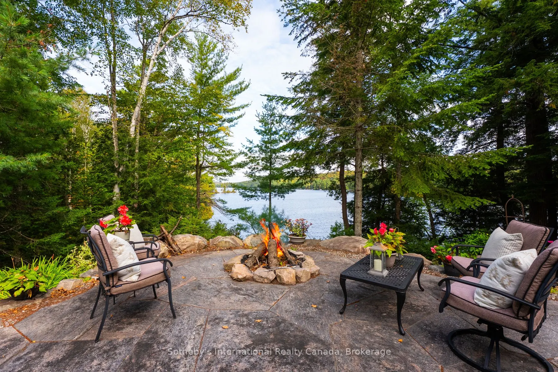20 Fish Rock Road
