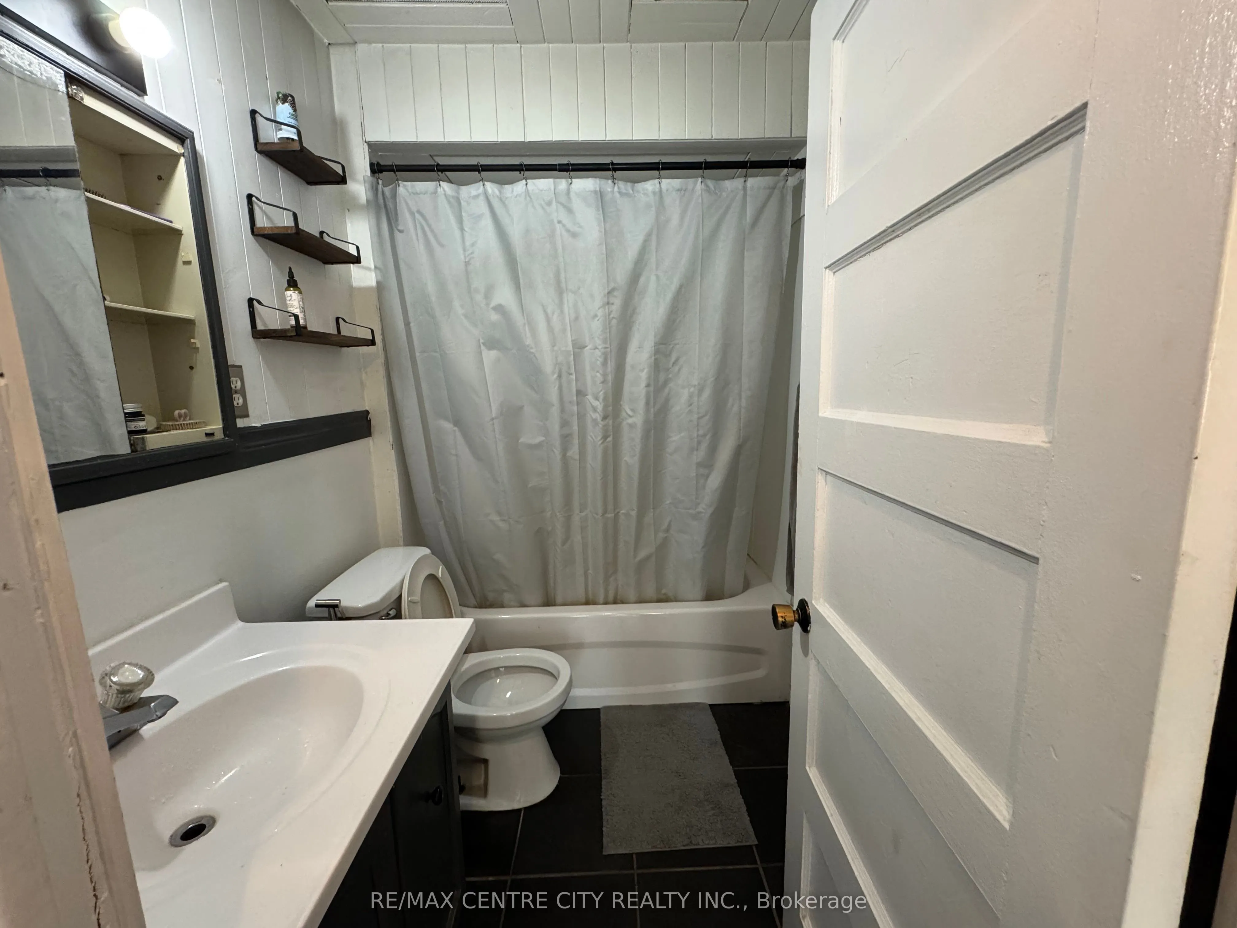 1709 Cadillac Street