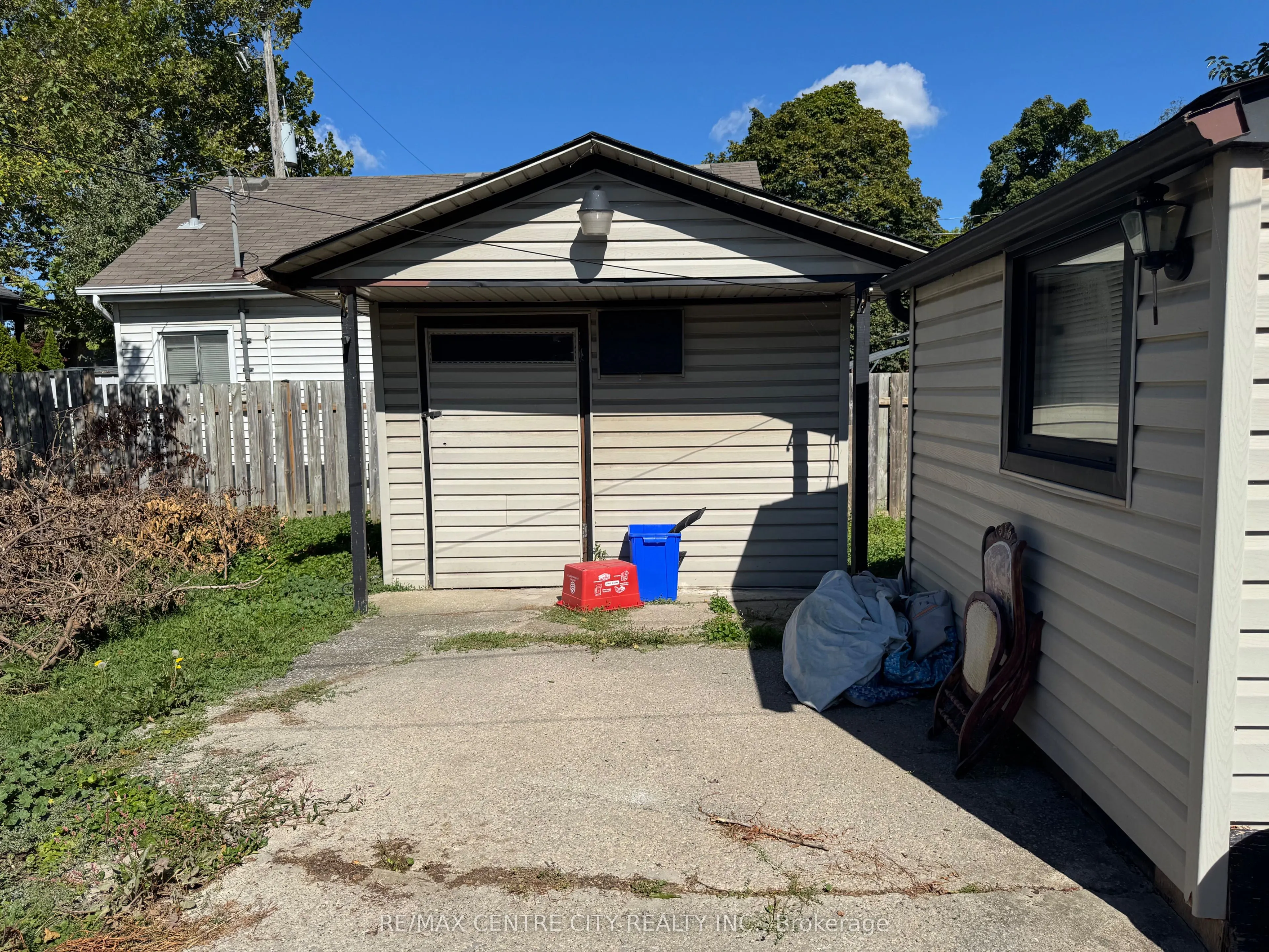 1709 Cadillac Street