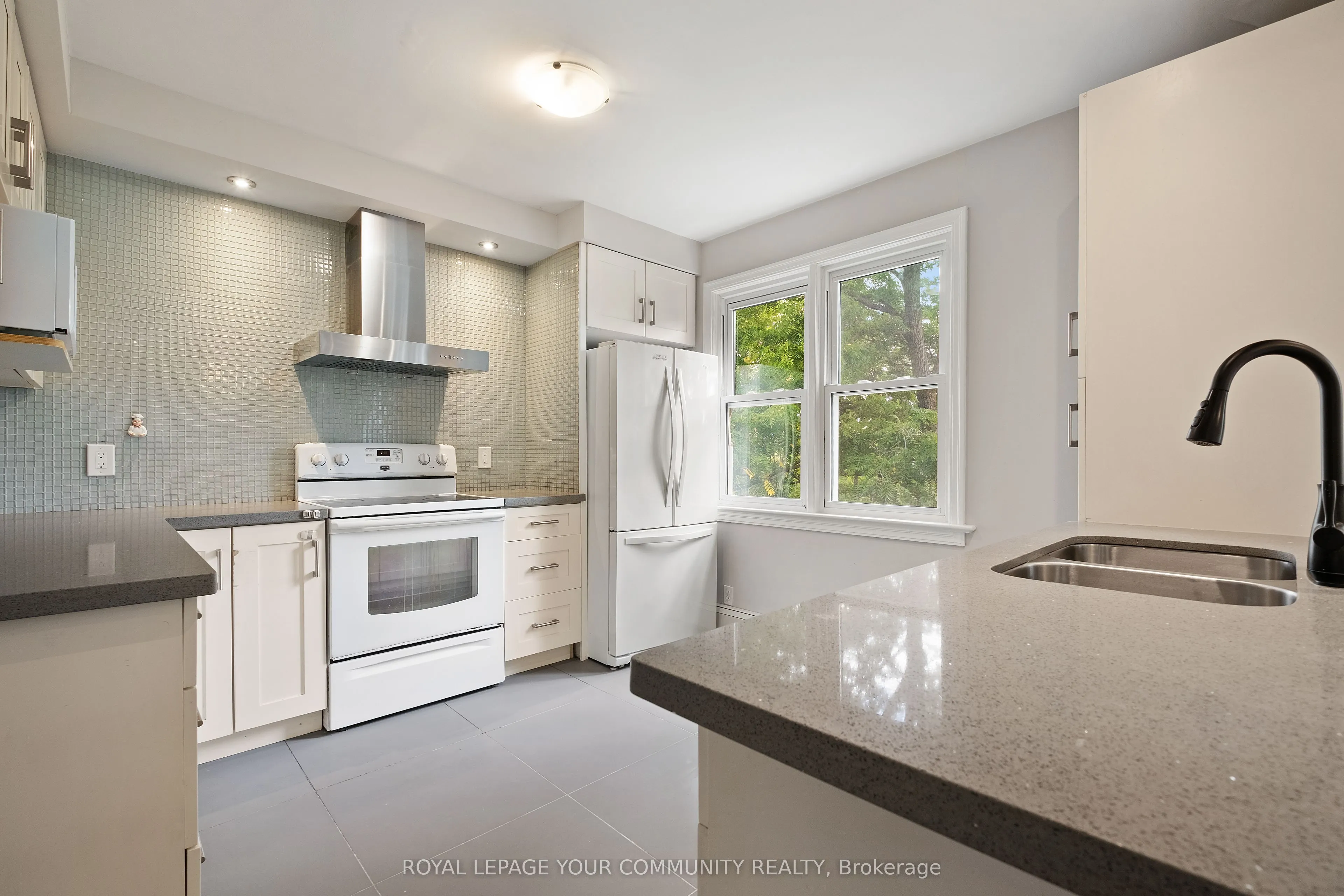 69 Hillview Road
