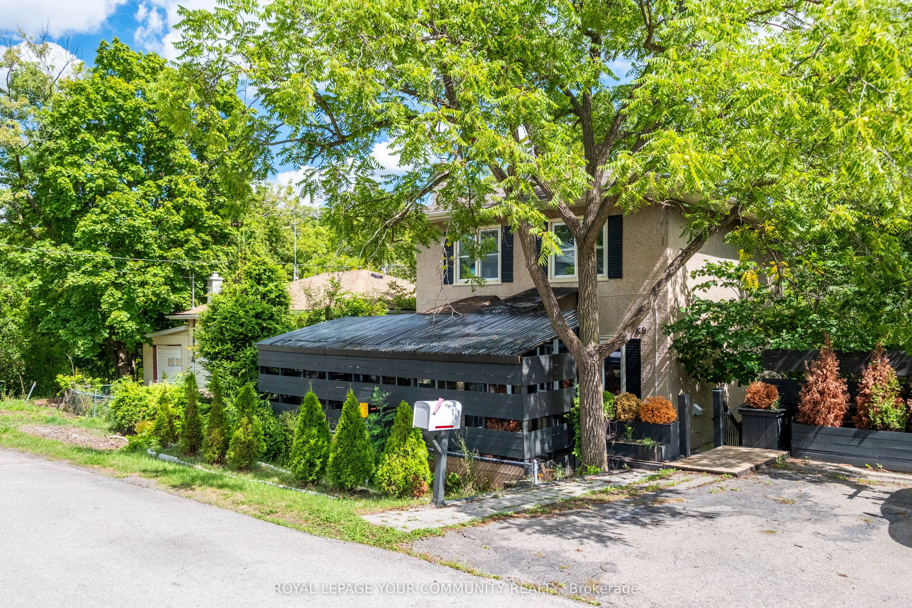 69 Hillview Road