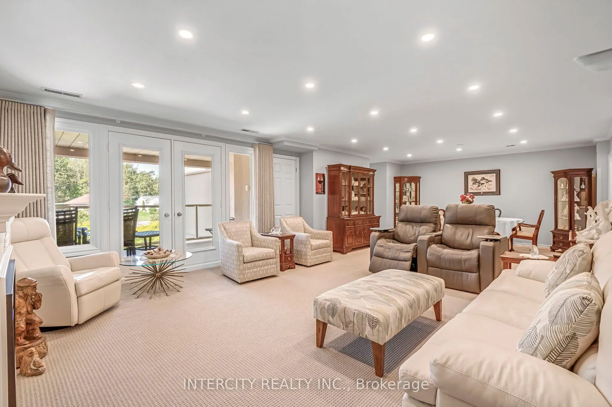 2555 3rd Avenue W, #412