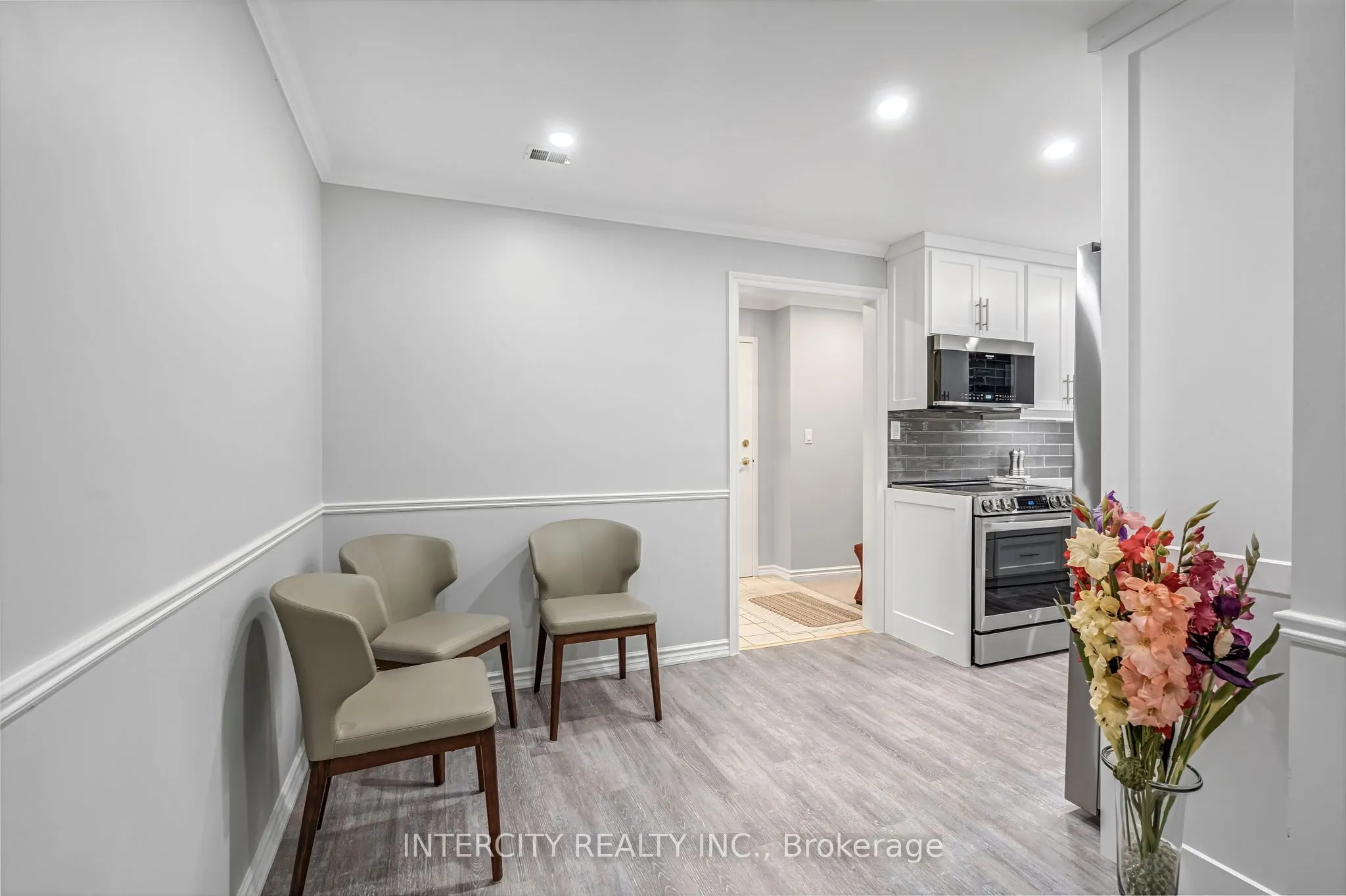 2555 3rd Avenue W, #412