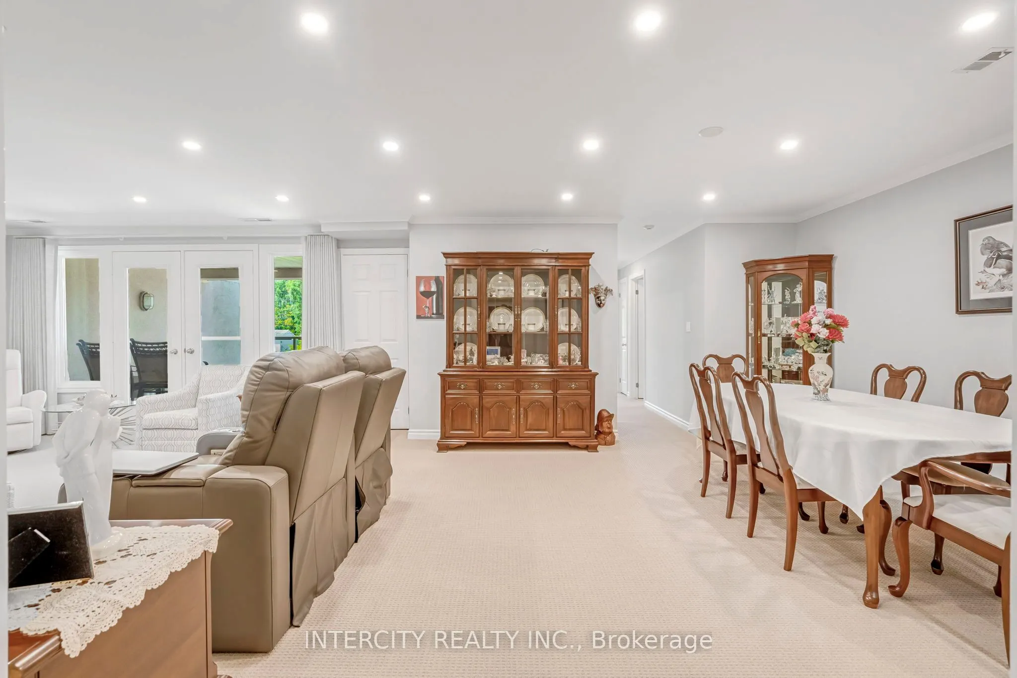 2555 3rd Avenue W, #412
