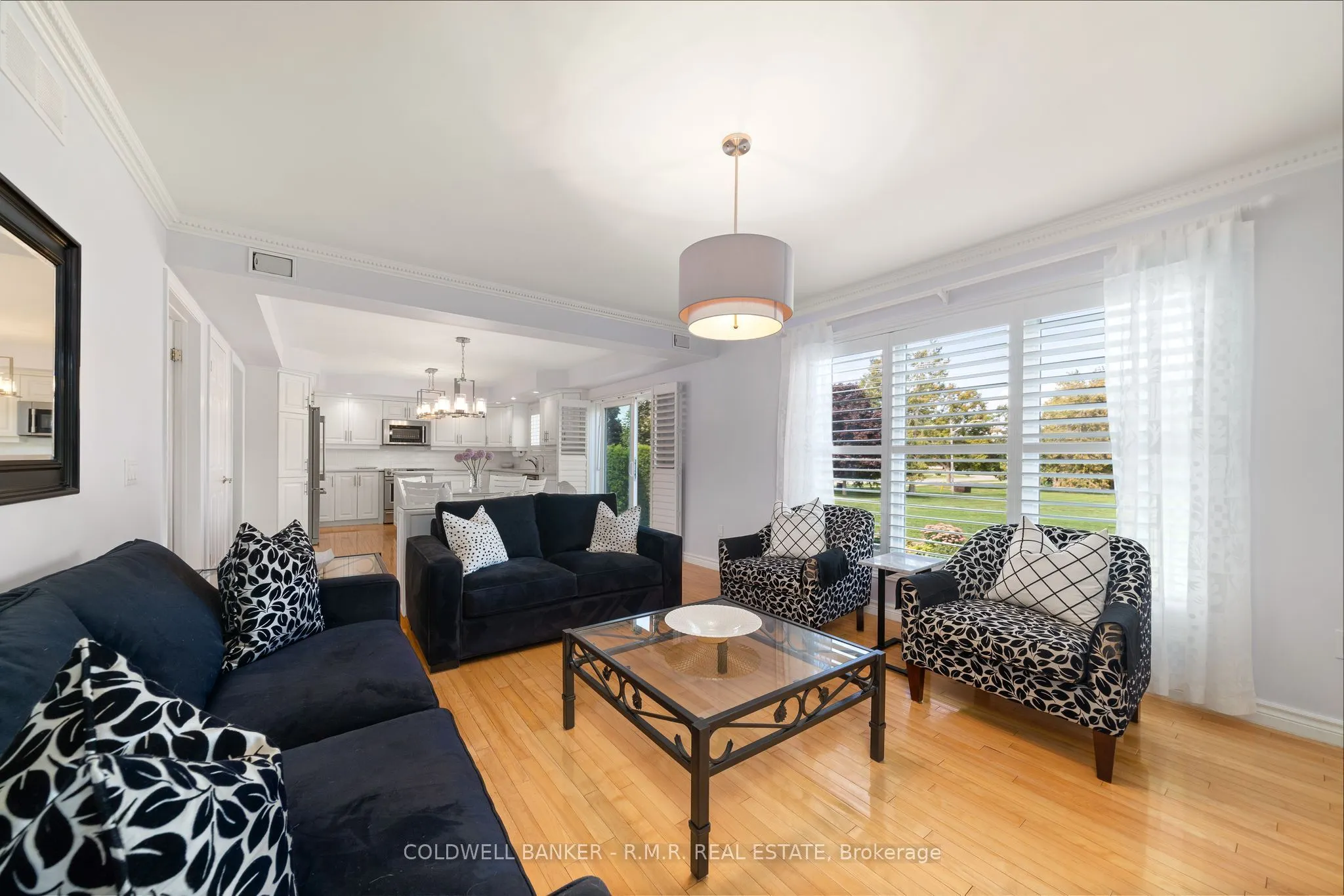 33 Lindway Place