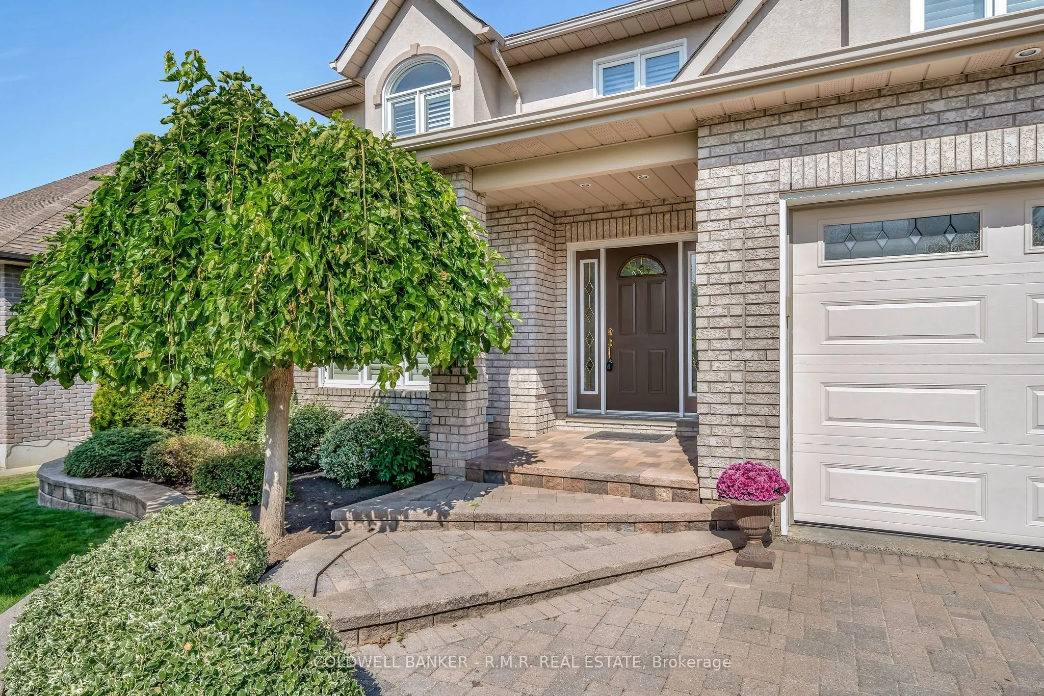 33 Lindway Place