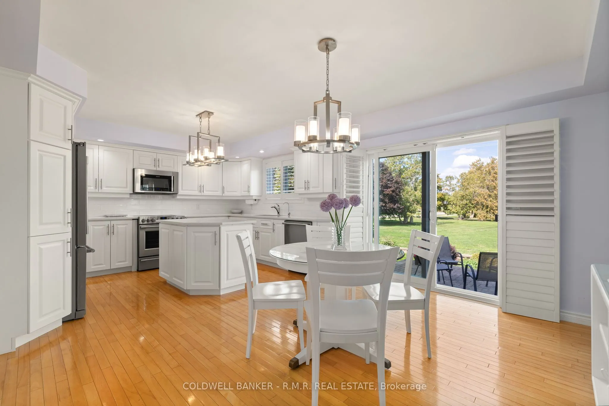 33 Lindway Place