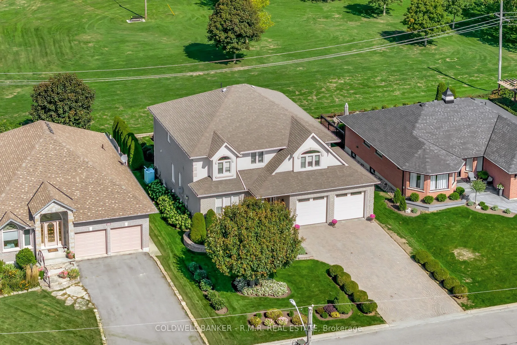 33 Lindway Place