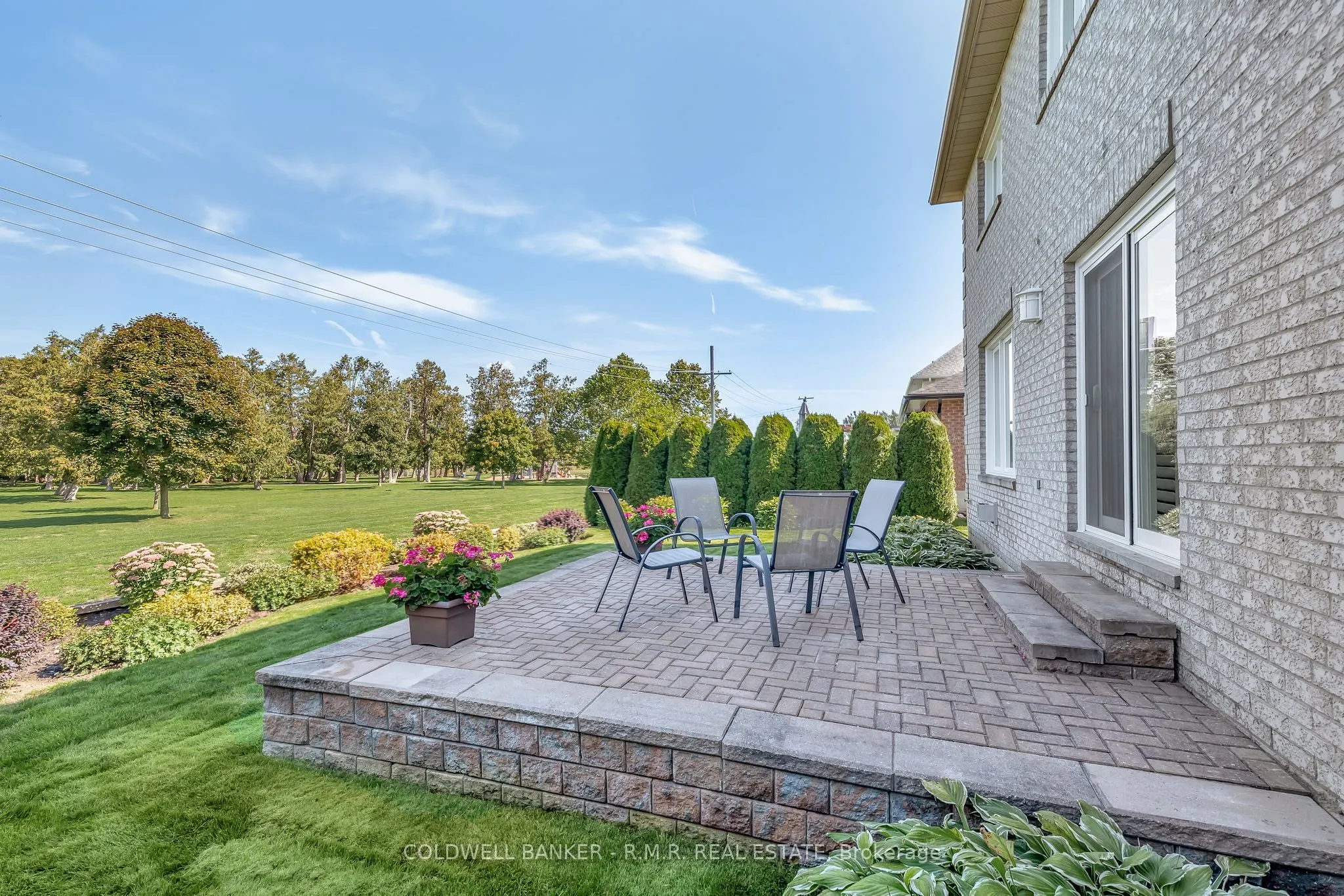 33 Lindway Place