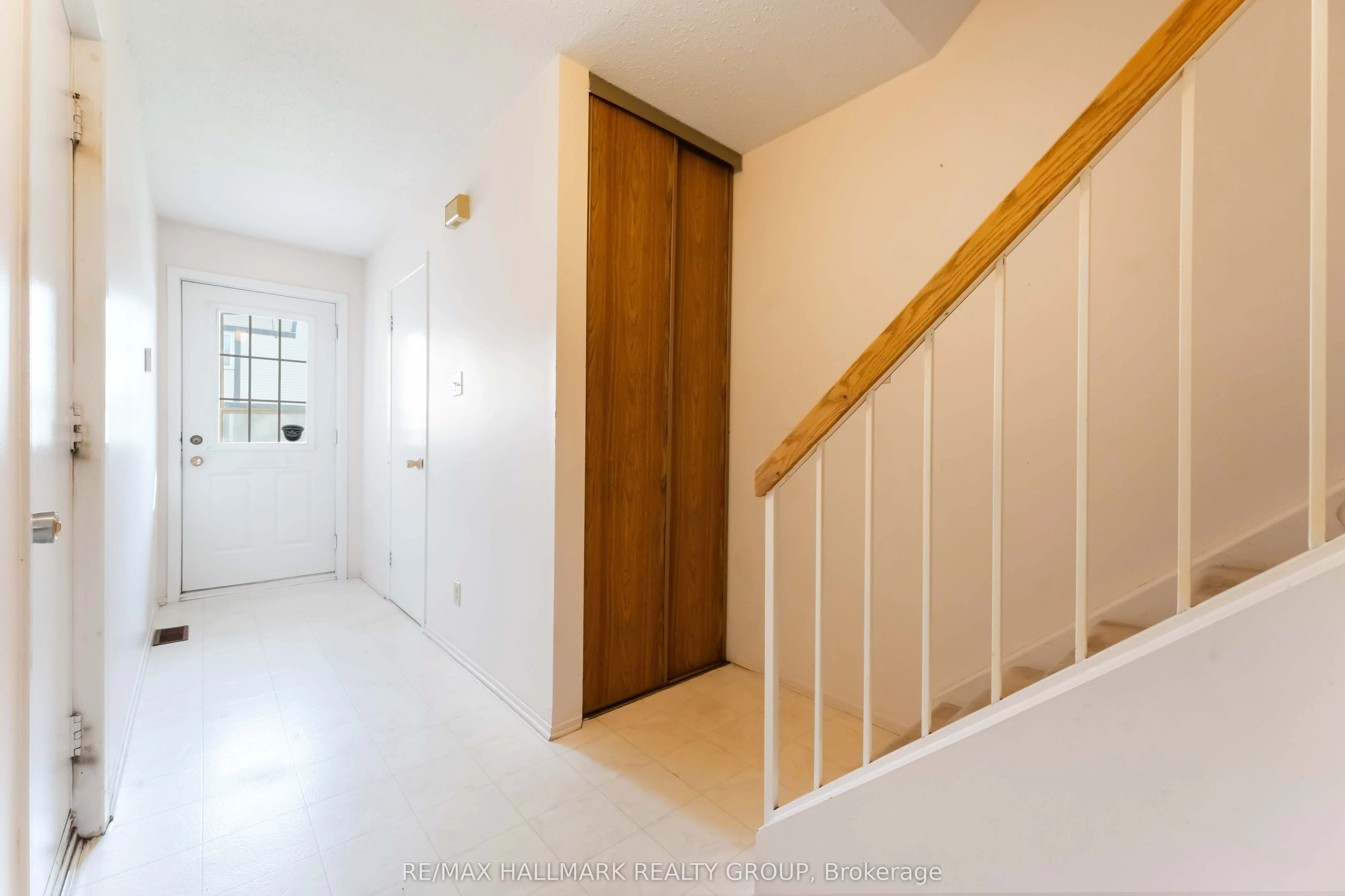 447 Canotia Place, #5