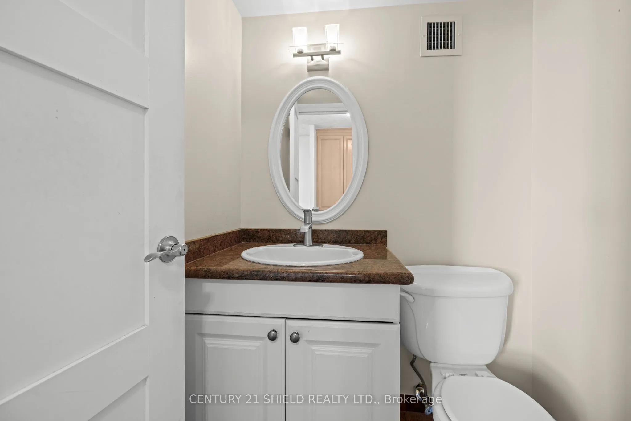 505 St Laurent Boulevard, #2102