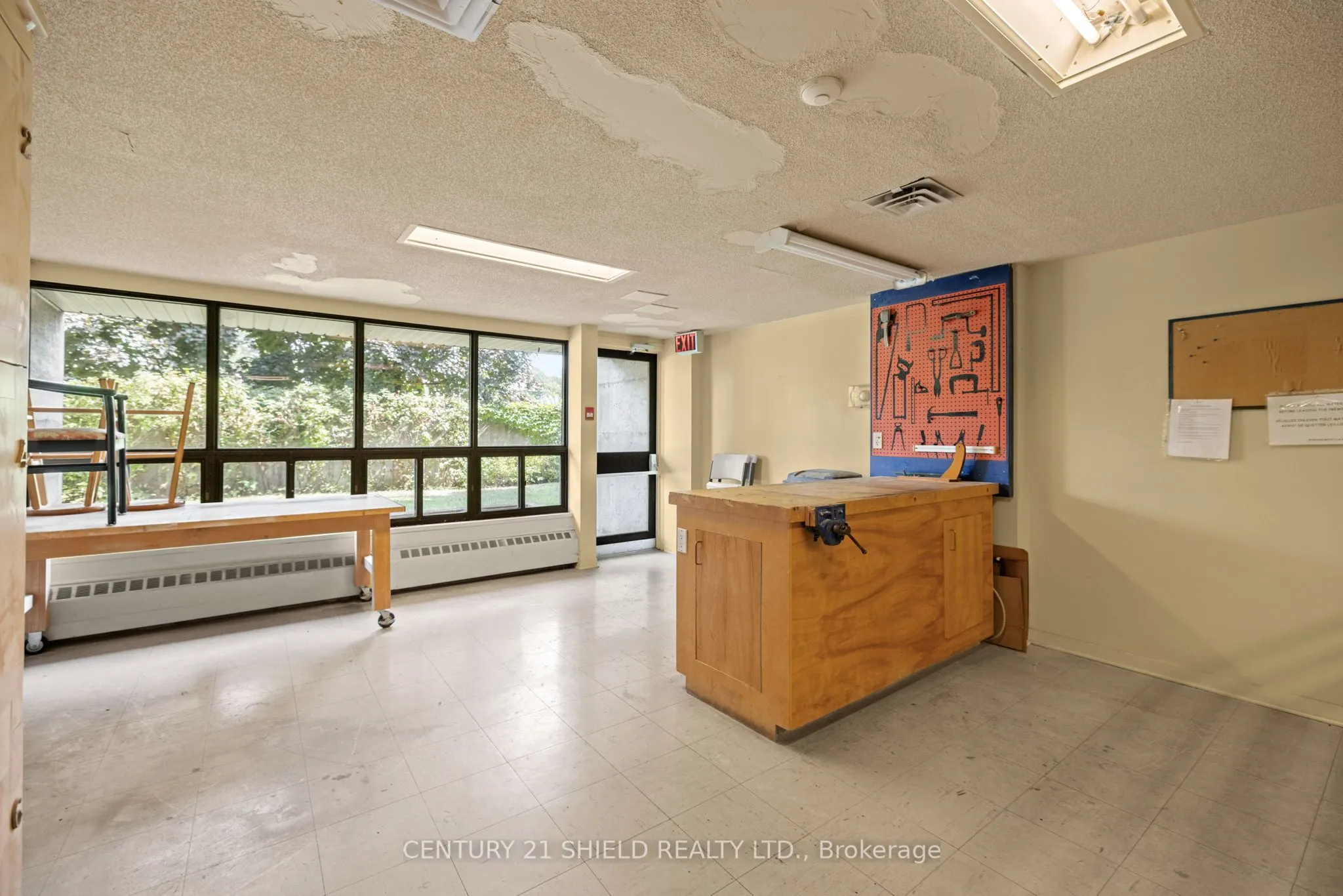 505 St Laurent Boulevard, #2102