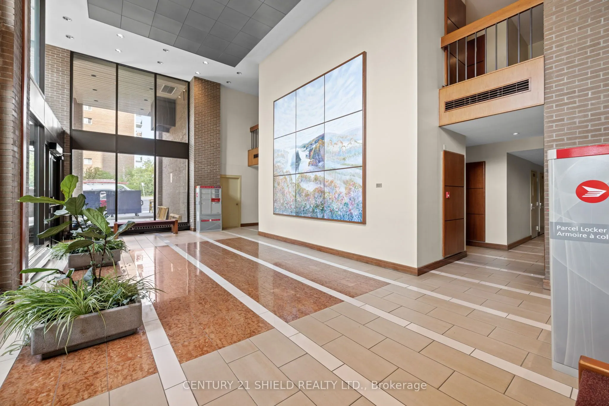 505 St Laurent Boulevard, #2102