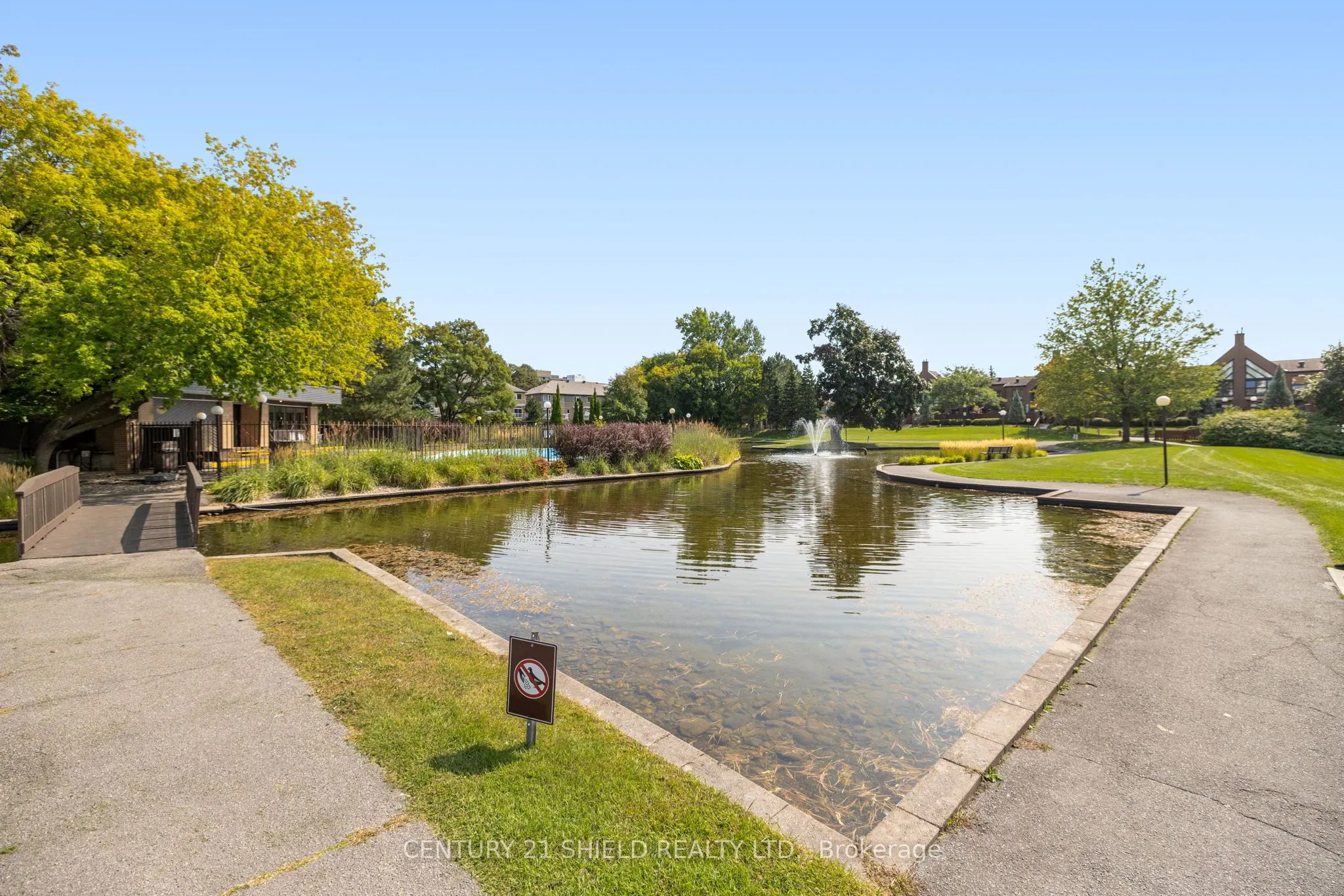 505 St Laurent Boulevard, #2102
