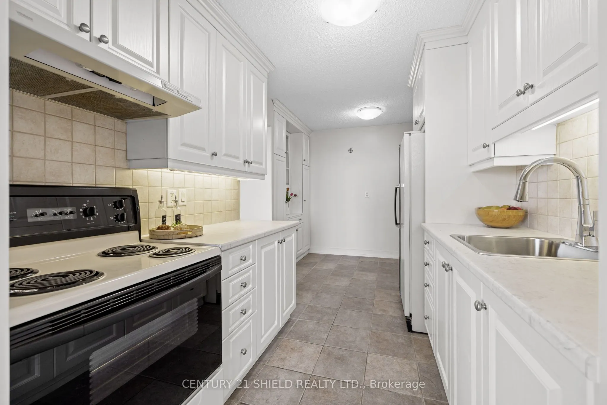 505 St Laurent Boulevard, #2102