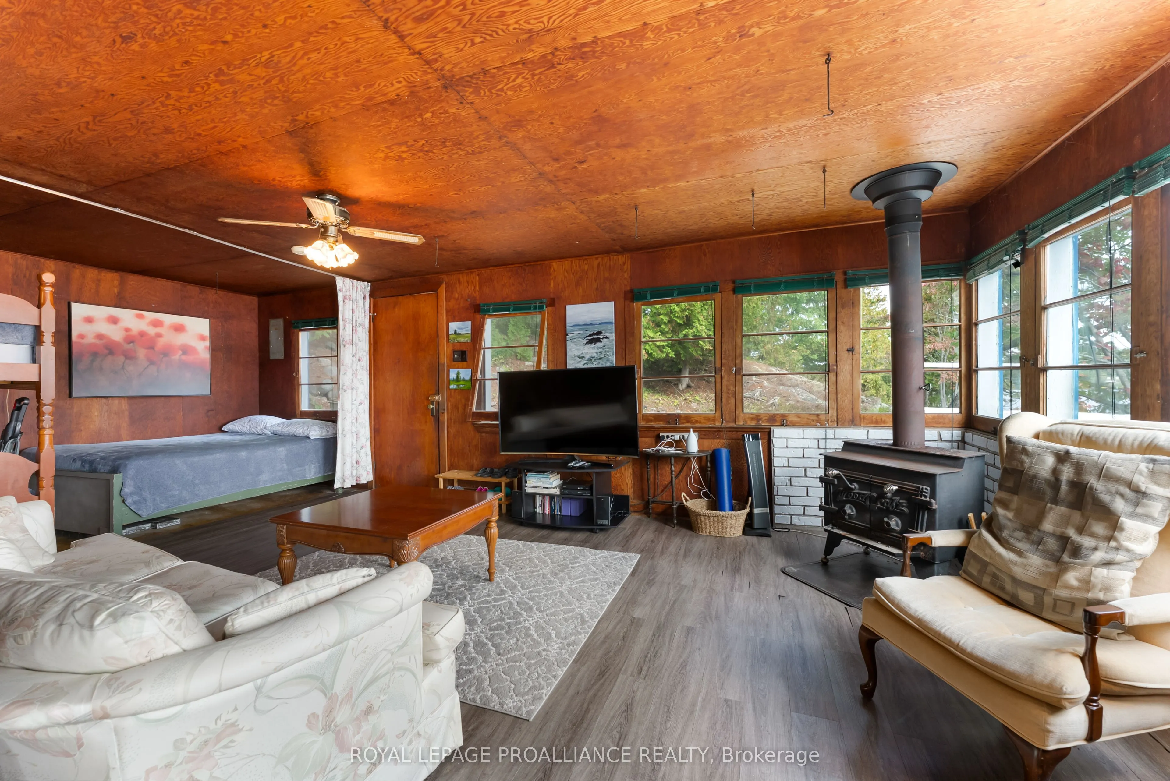 17547 Highway 41