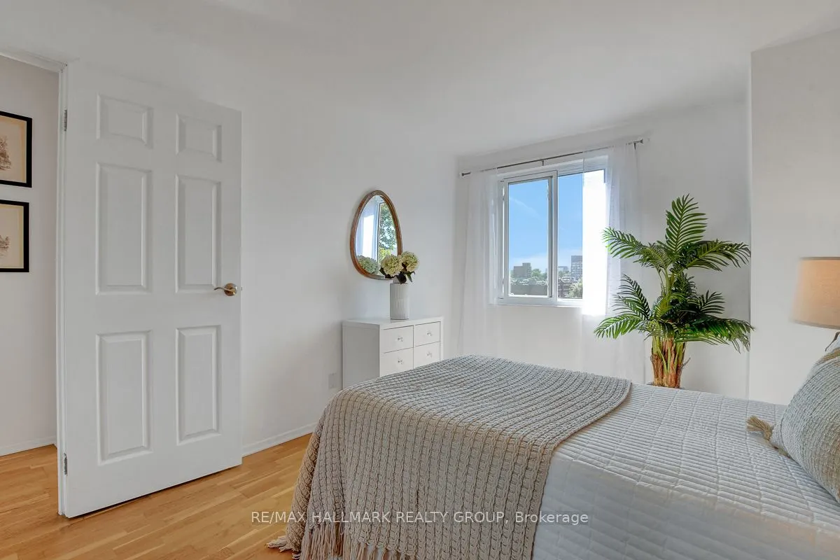222 Guigues Avenue, #504