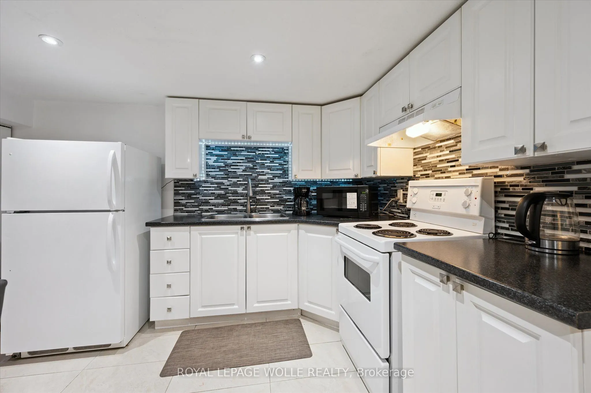 18 Cambridge Avenue, #Lower