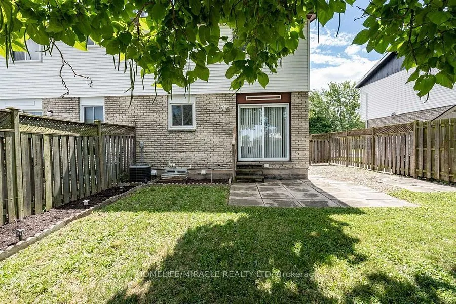 76 Manley Crescent