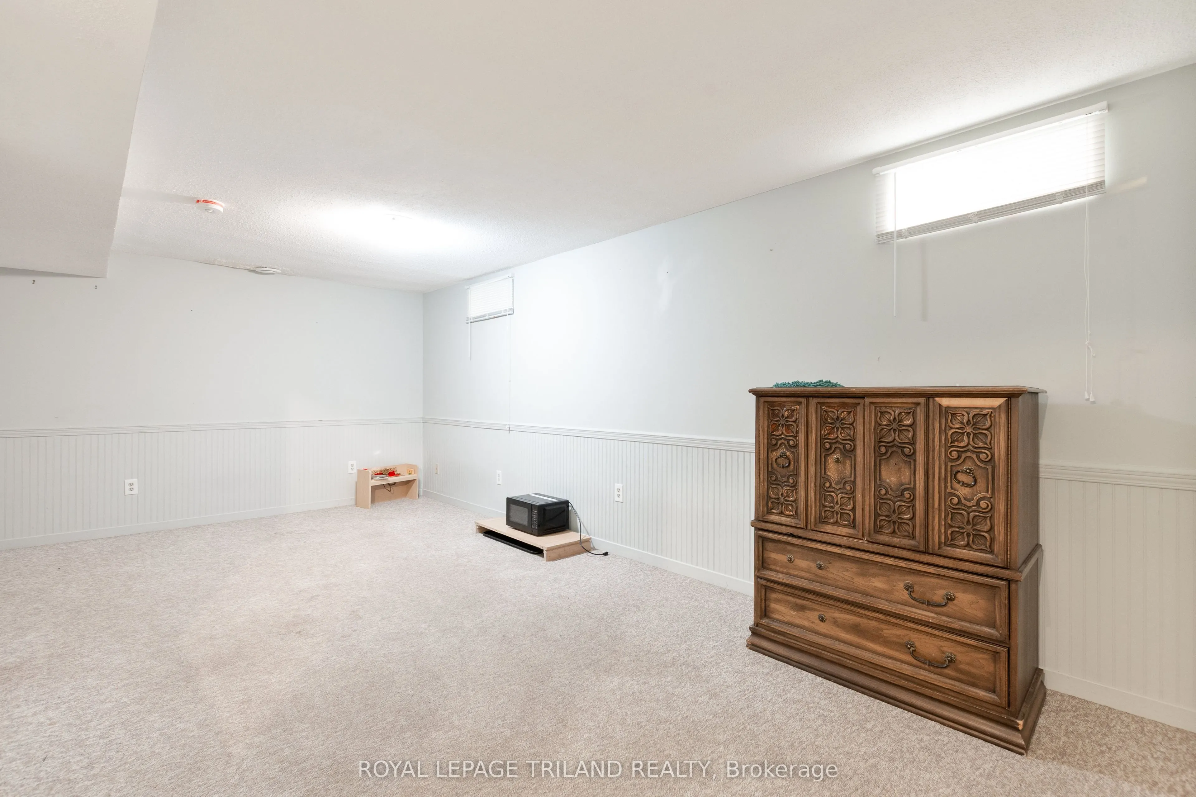 26 Redwood Lane