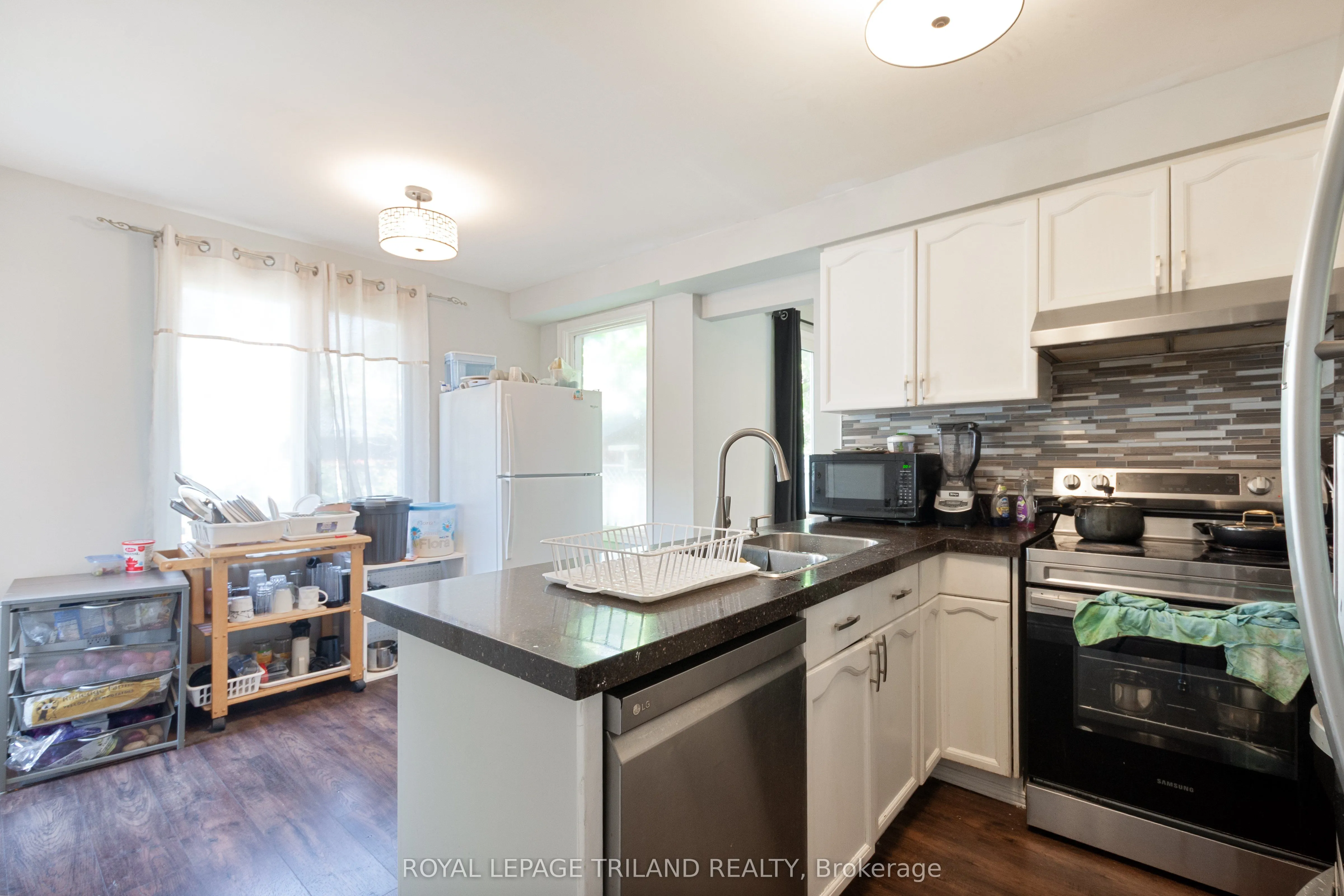 26 Redwood Lane