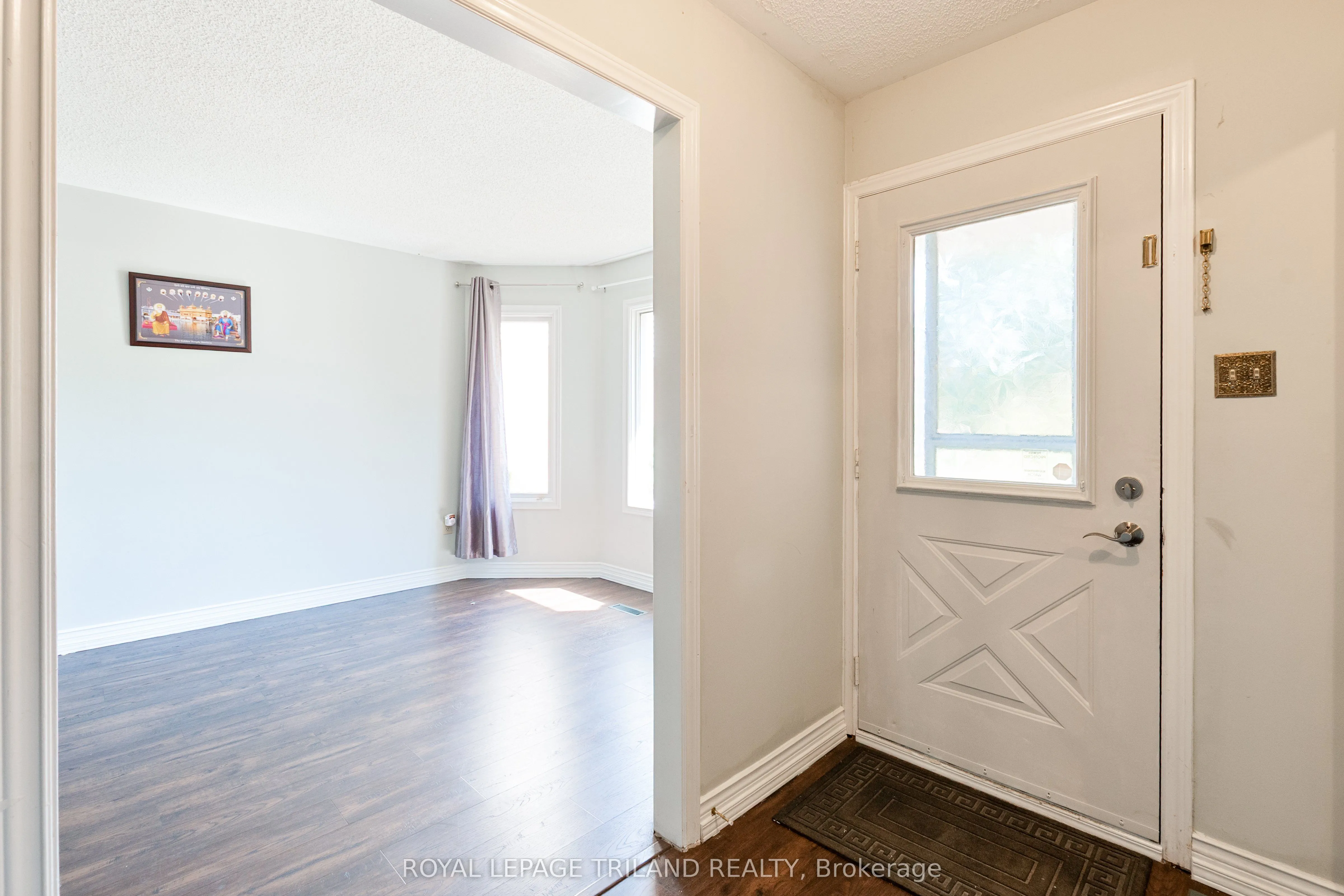 26 Redwood Lane