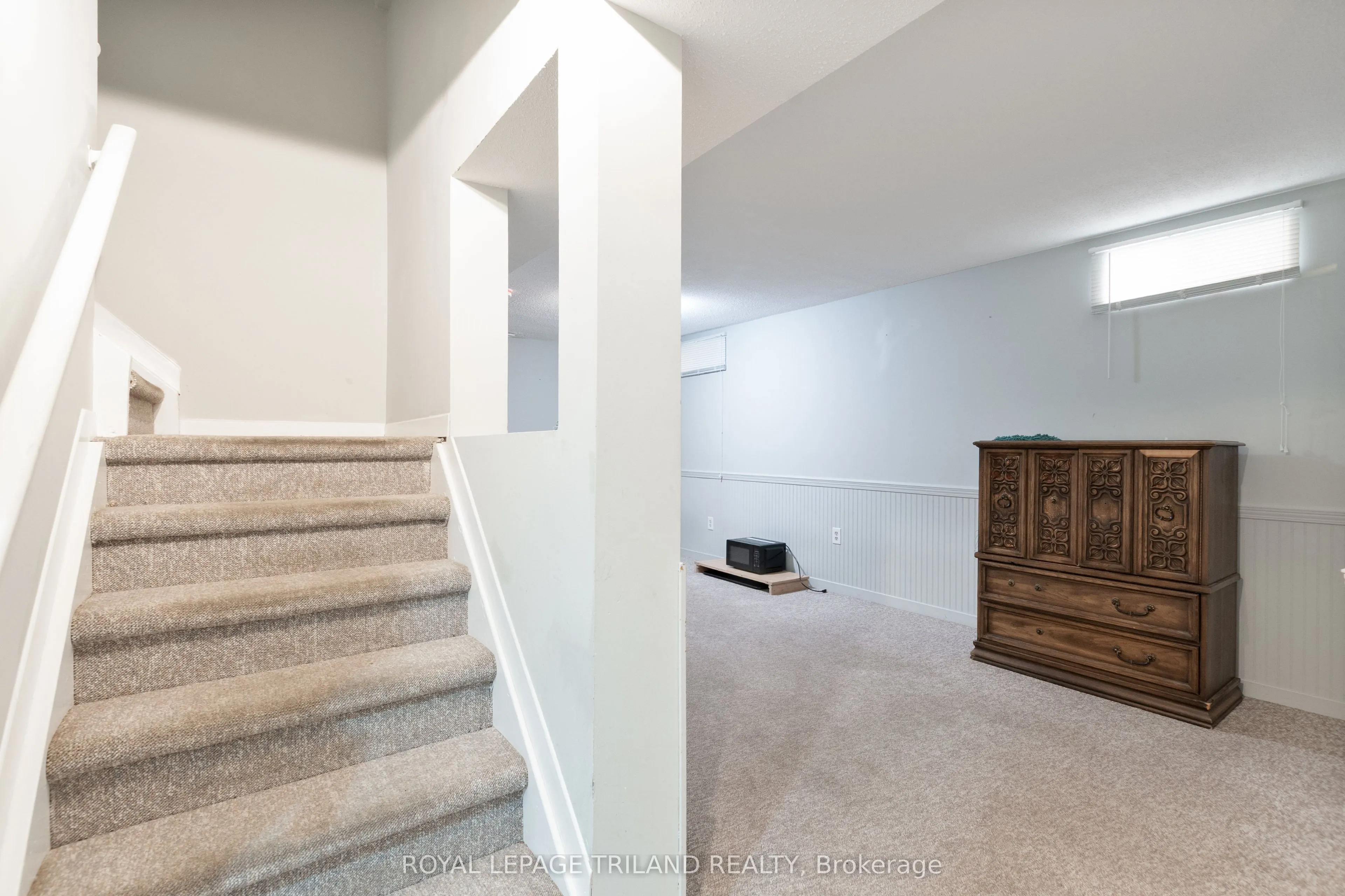 26 Redwood Lane