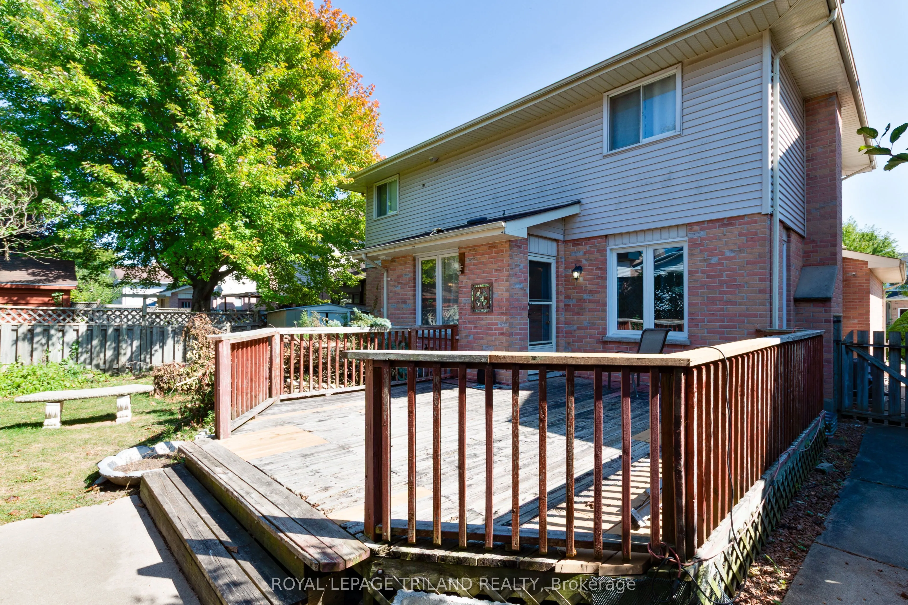 26 Redwood Lane