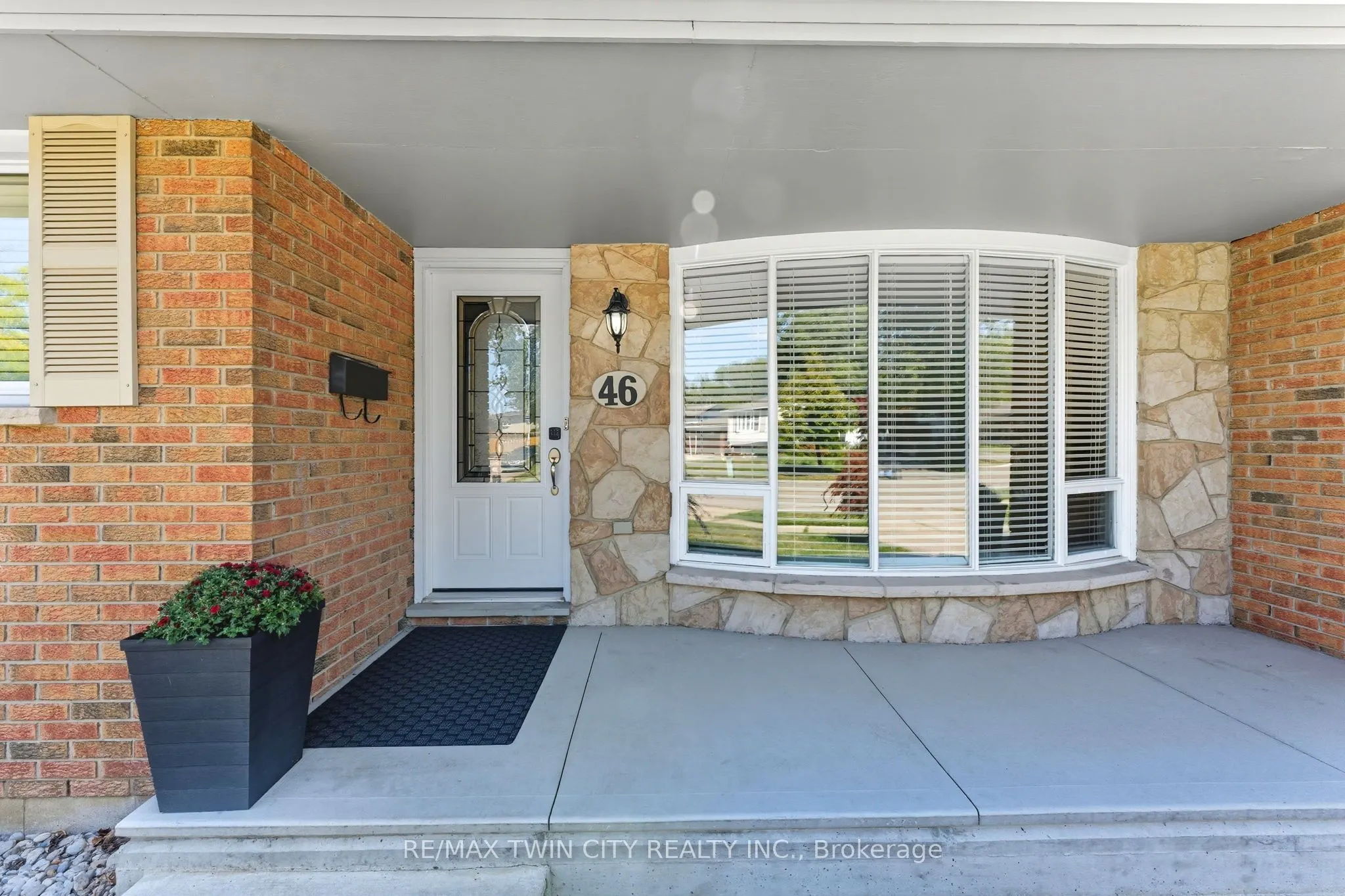 46 Ashgrove Avenue