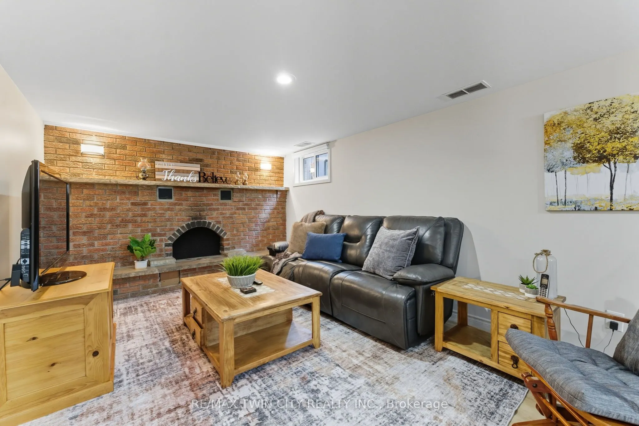 46 Ashgrove Avenue