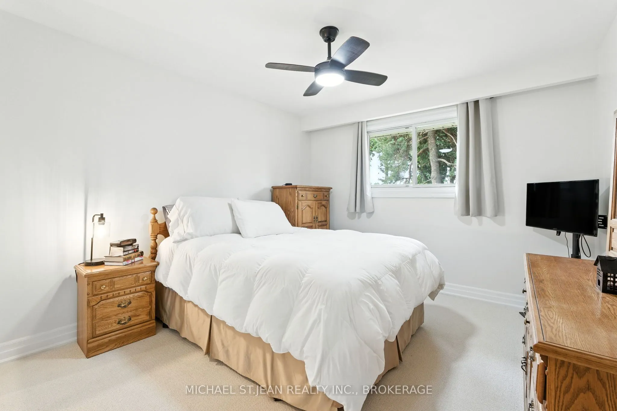20 Woodside Drive