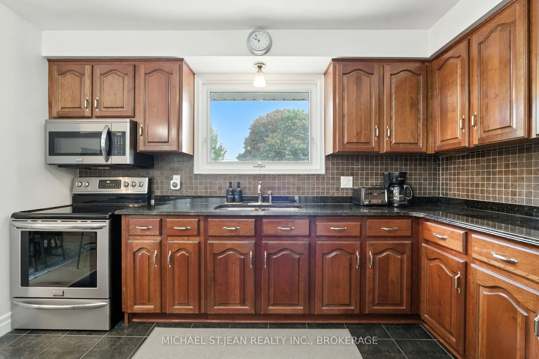 20 Woodside Drive