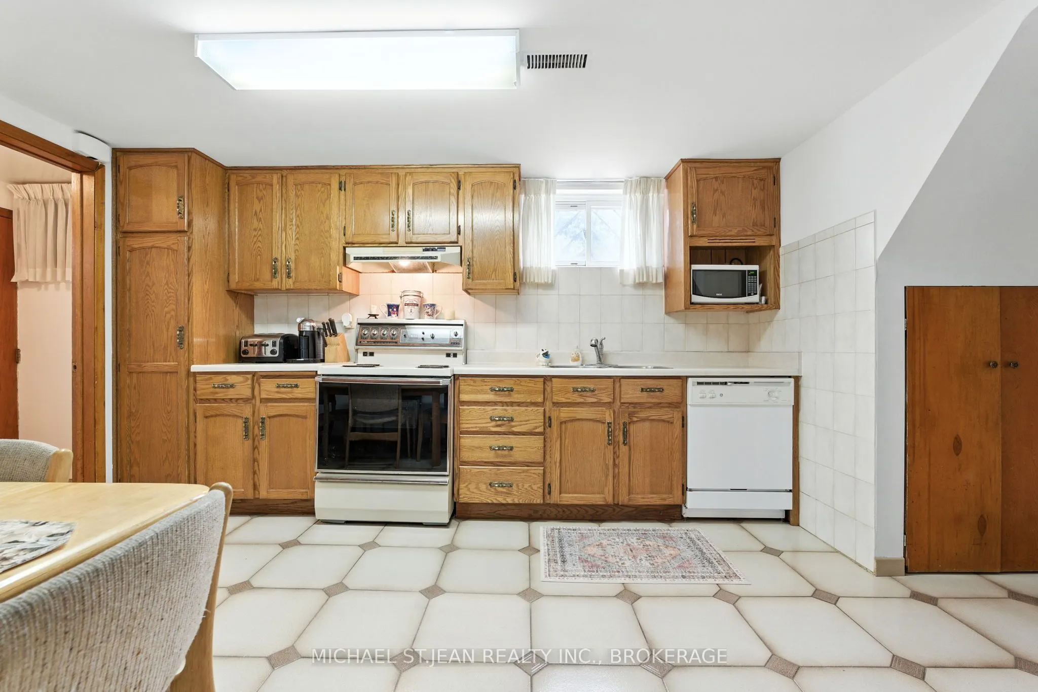 20 Woodside Drive
